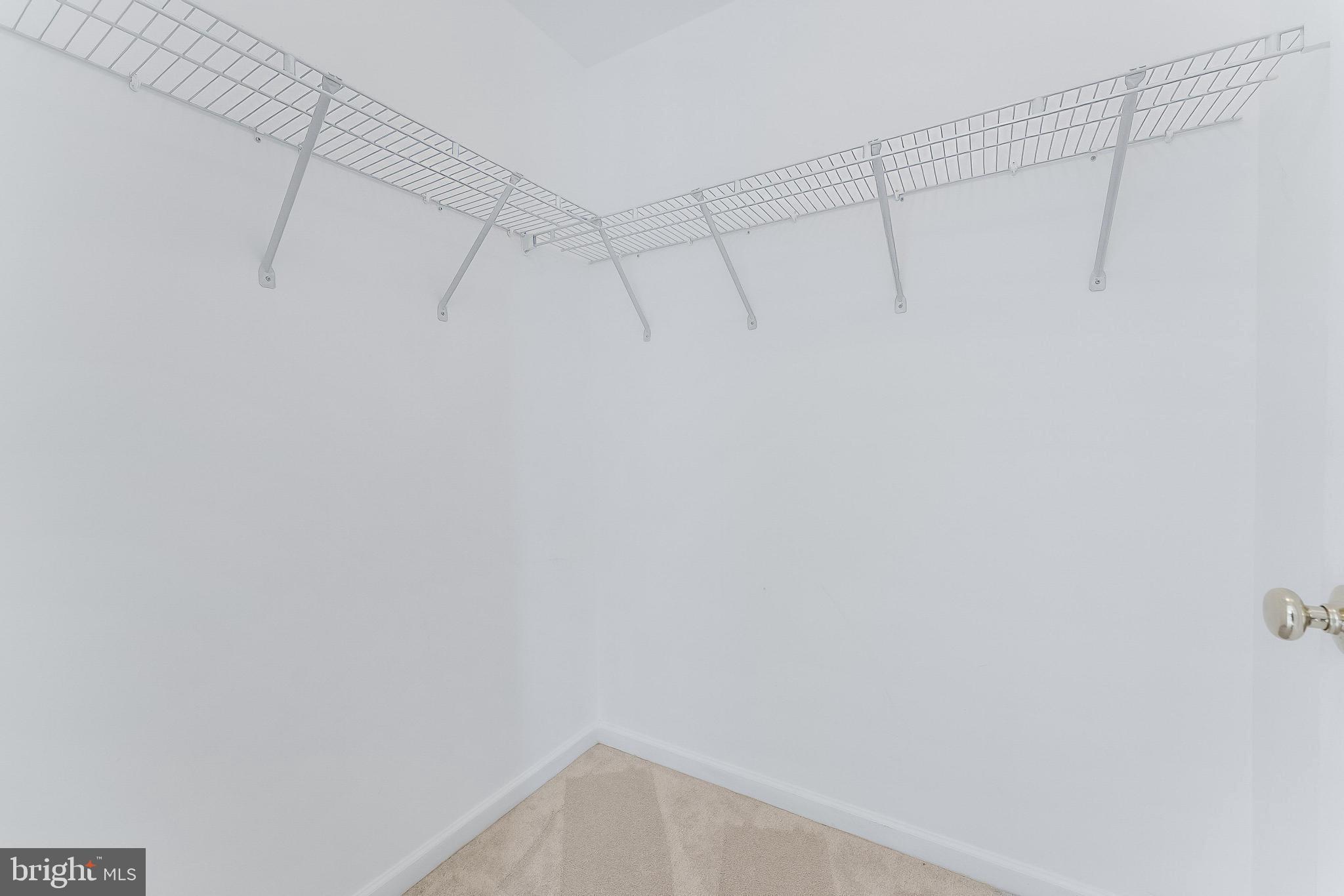 BELMONT COUNTRY CLUB - Residential Lease