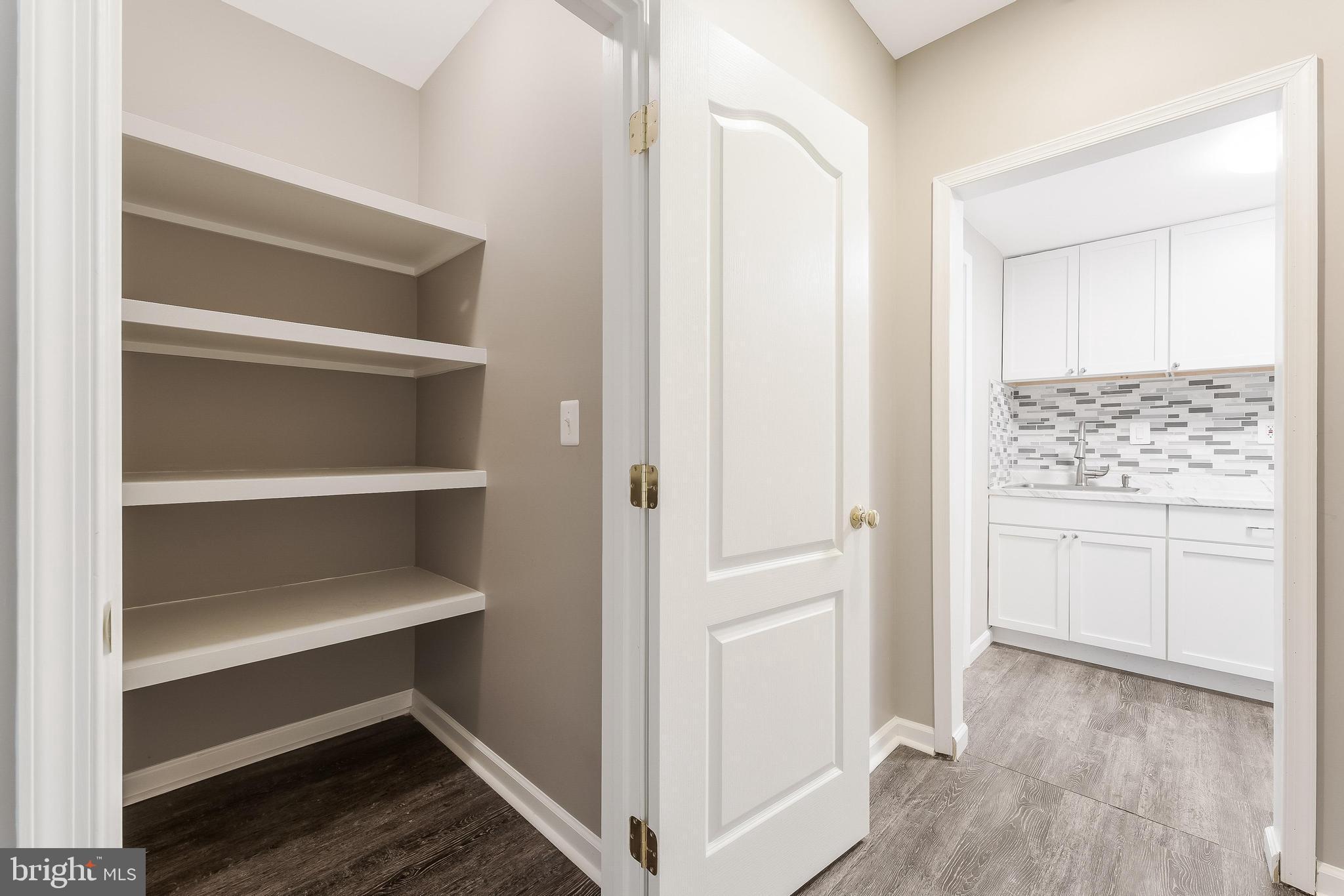 BELMONT COUNTRY CLUB - Residential Lease