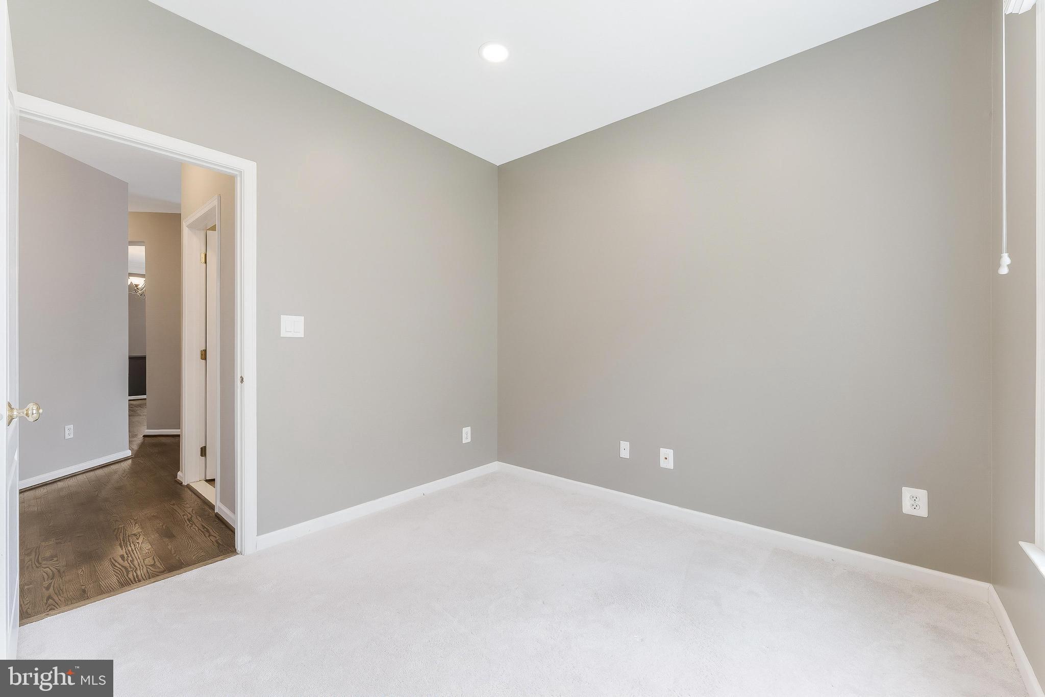 BELMONT COUNTRY CLUB - Residential Lease