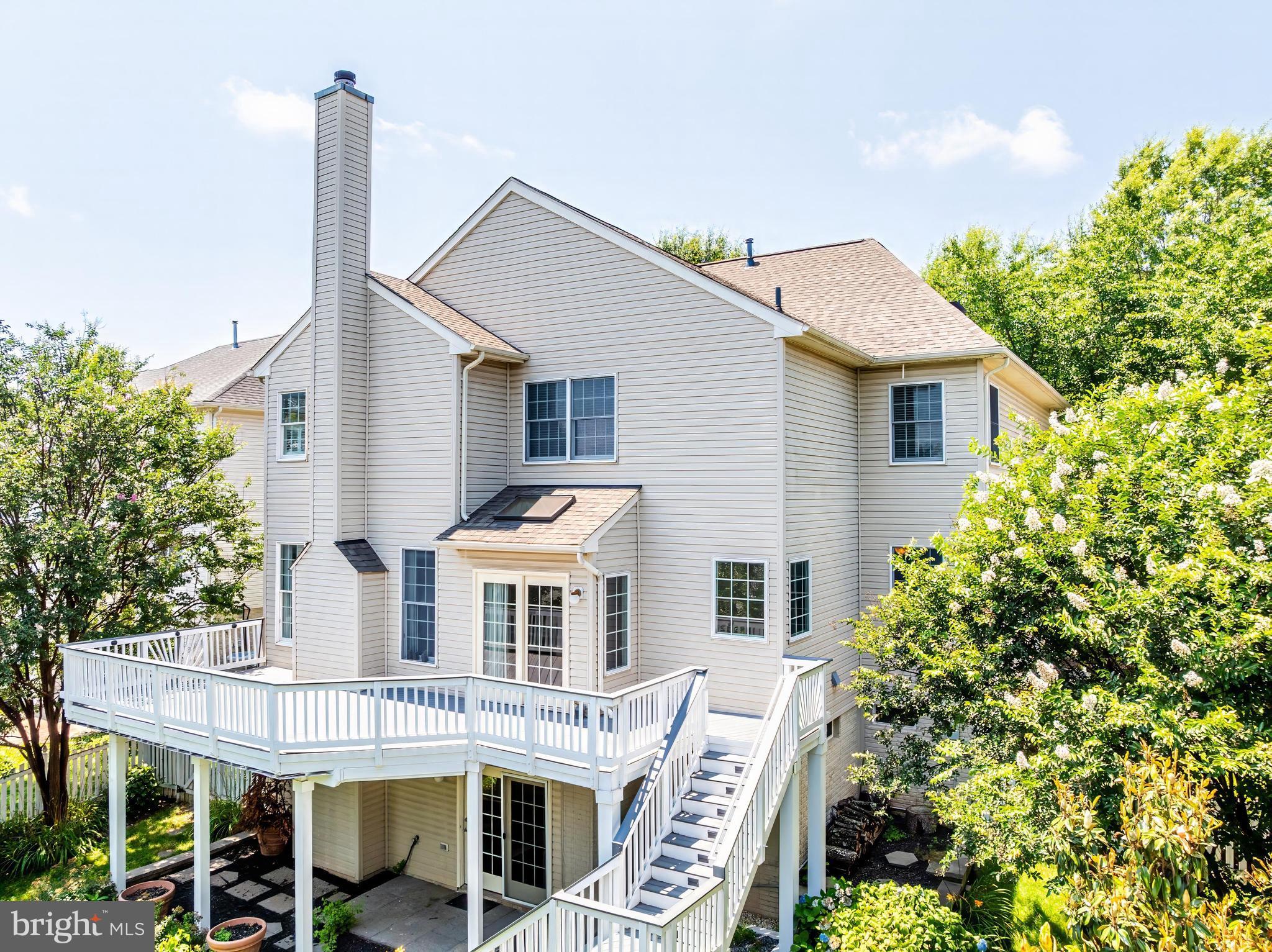 BELMONT COUNTRY CLUB - Residential Lease