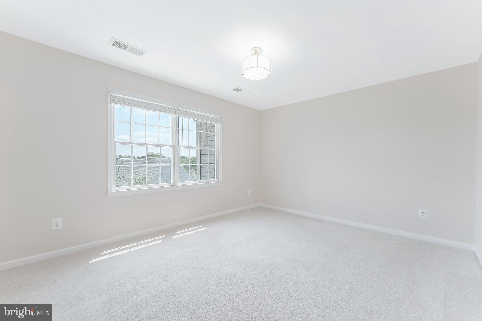 BELMONT COUNTRY CLUB - Residential Lease