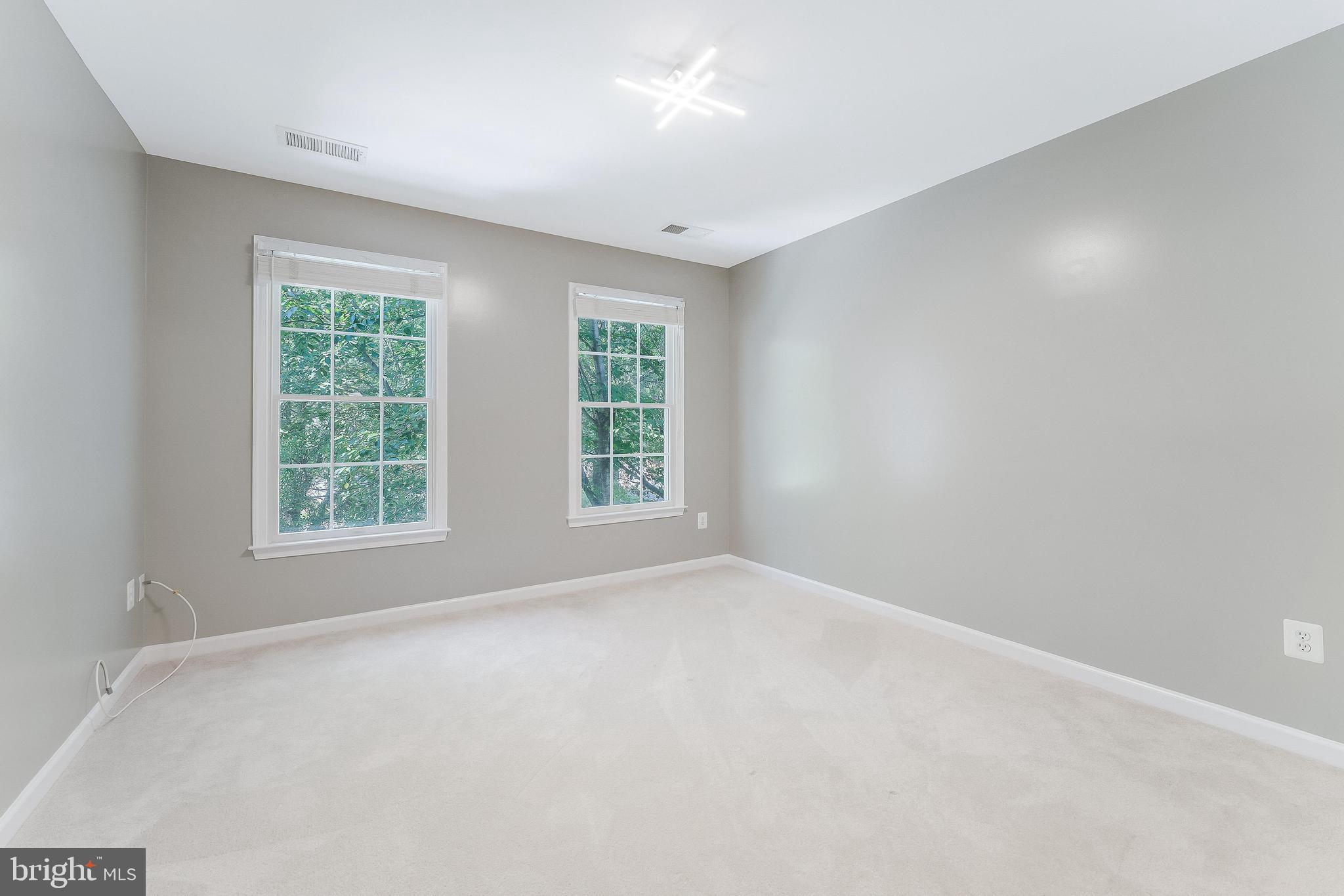 BELMONT COUNTRY CLUB - Residential Lease