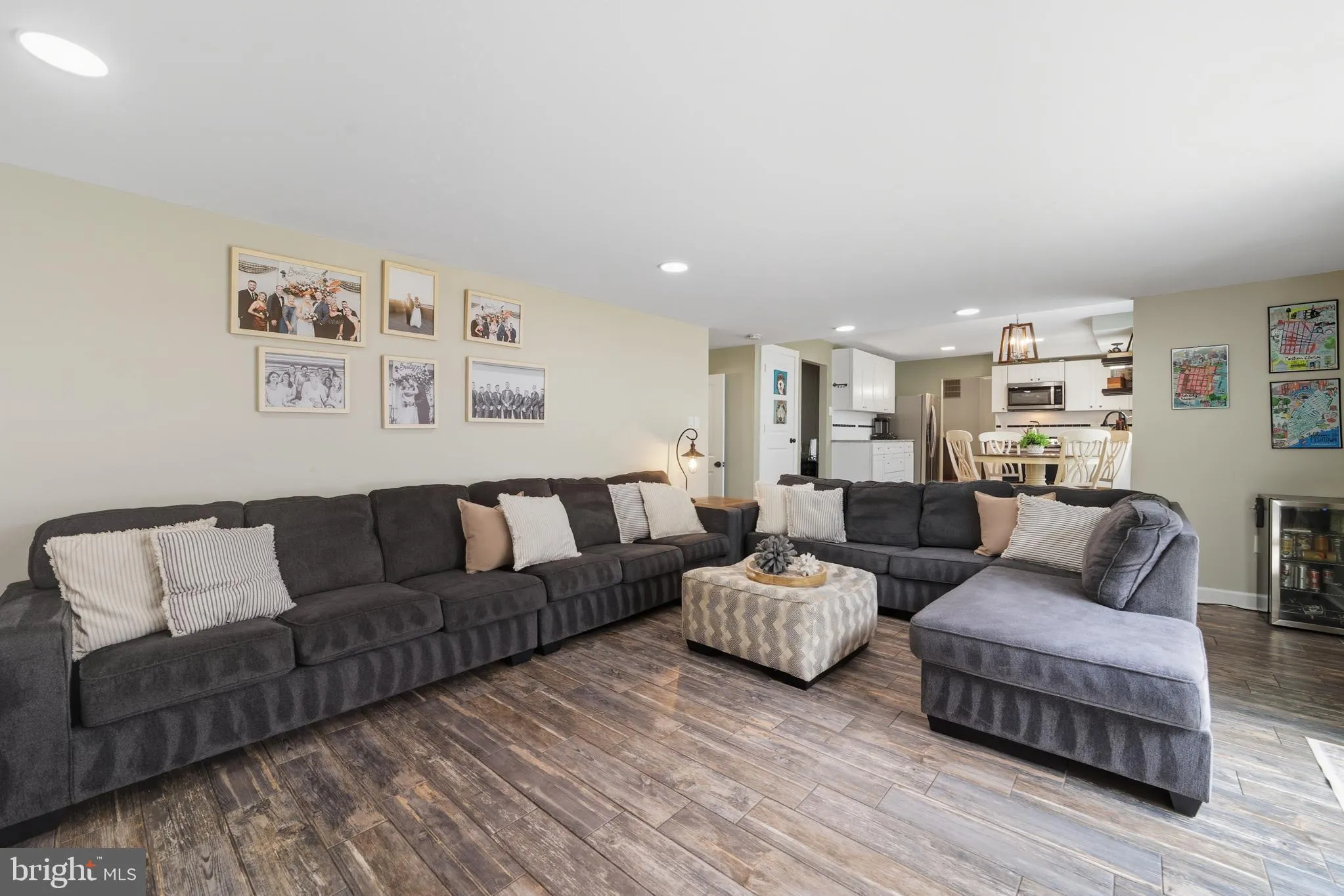 Turnersville, New Jersey 08012, United States, 3 Bedrooms Bedrooms, ,3 BathroomsBathrooms,Residential,Coming Soon,219481