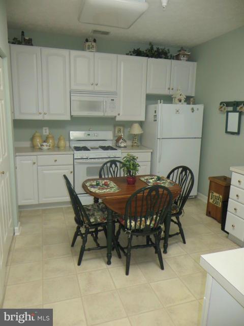 DEVONSHIRE AT WHITEMARSH - Residential