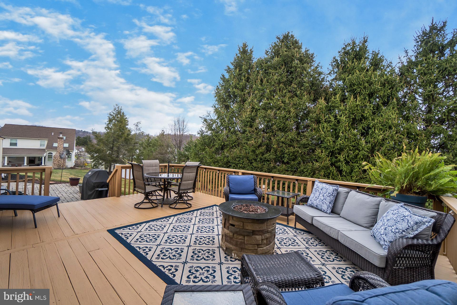 WYNNEWOOD TERRACE - Residential