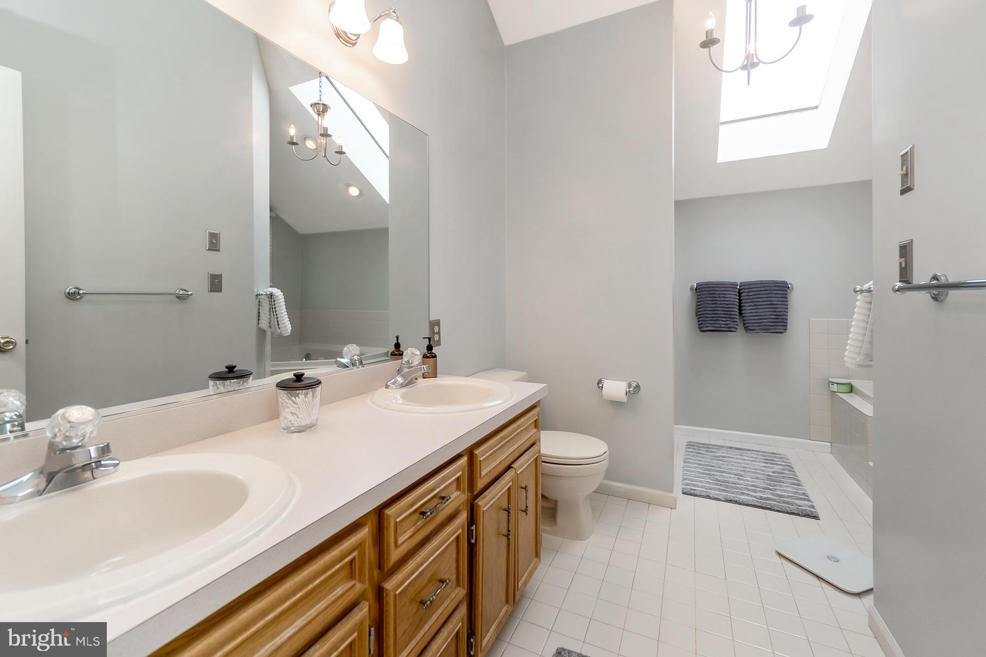 WYNNEWOOD TERRACE - Residential