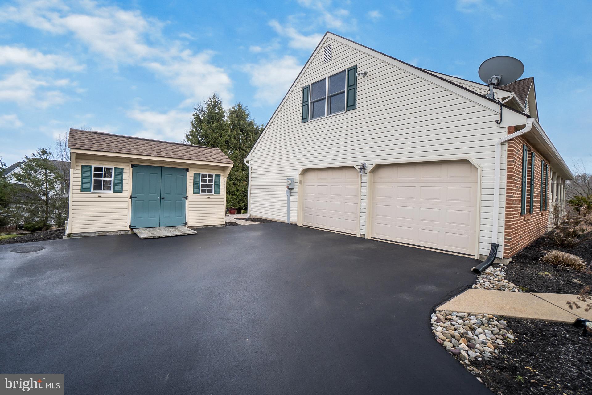 5477 ASHLEY DRIVE