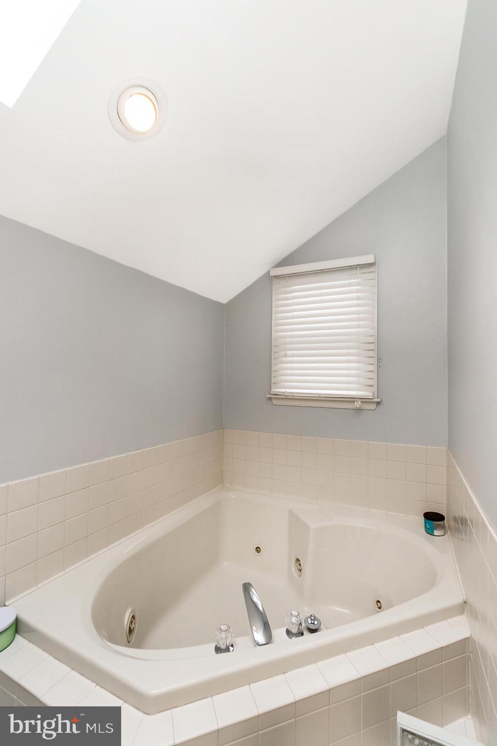 WYNNEWOOD TERRACE - Residential