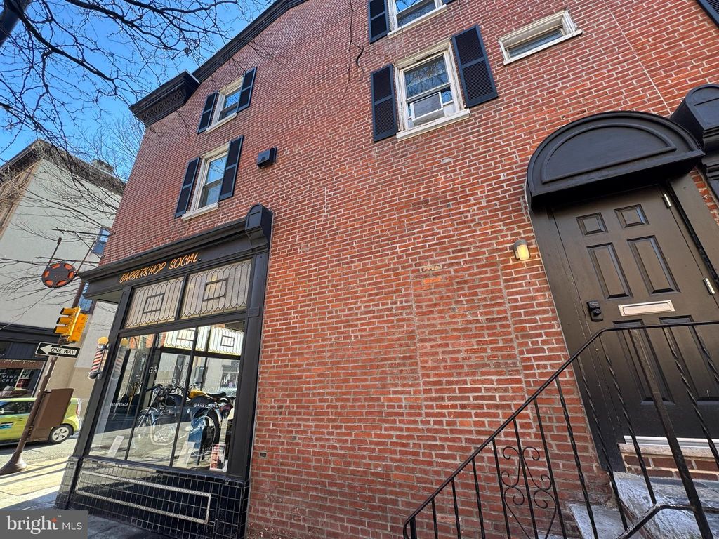 Photo of 1600 - 2 Pine Street #3A, PHILADELPHIA, PA 19103 (MLS # PAPH2569440)