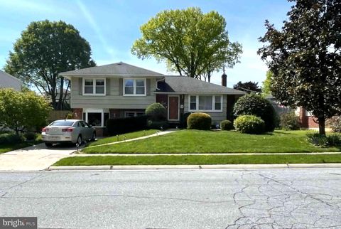 Photo of 115 Halsey Avenue, READING, PA 19609 (MLS # PABK2071532)