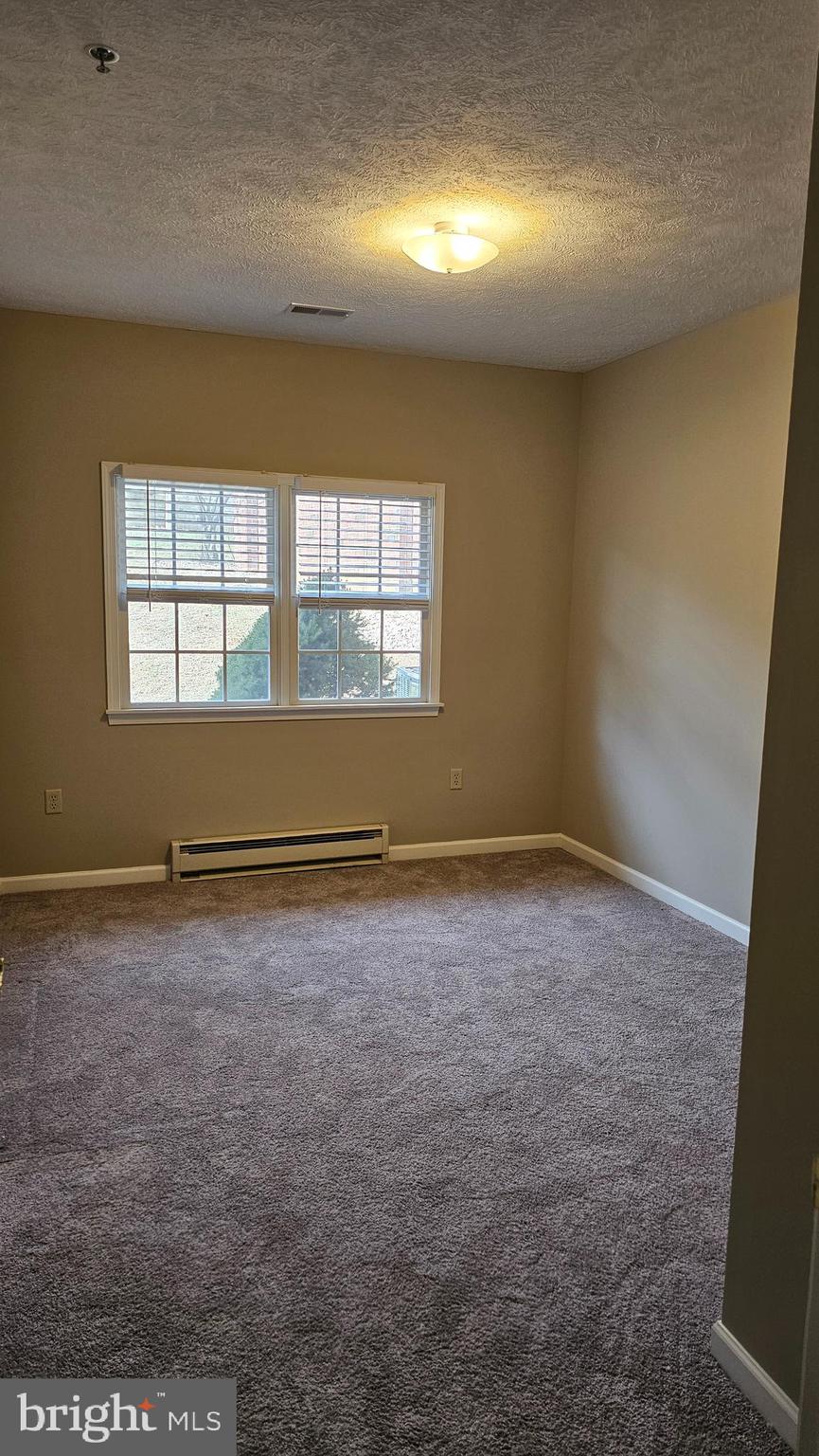 SUMMERLAND MANOR - Residential