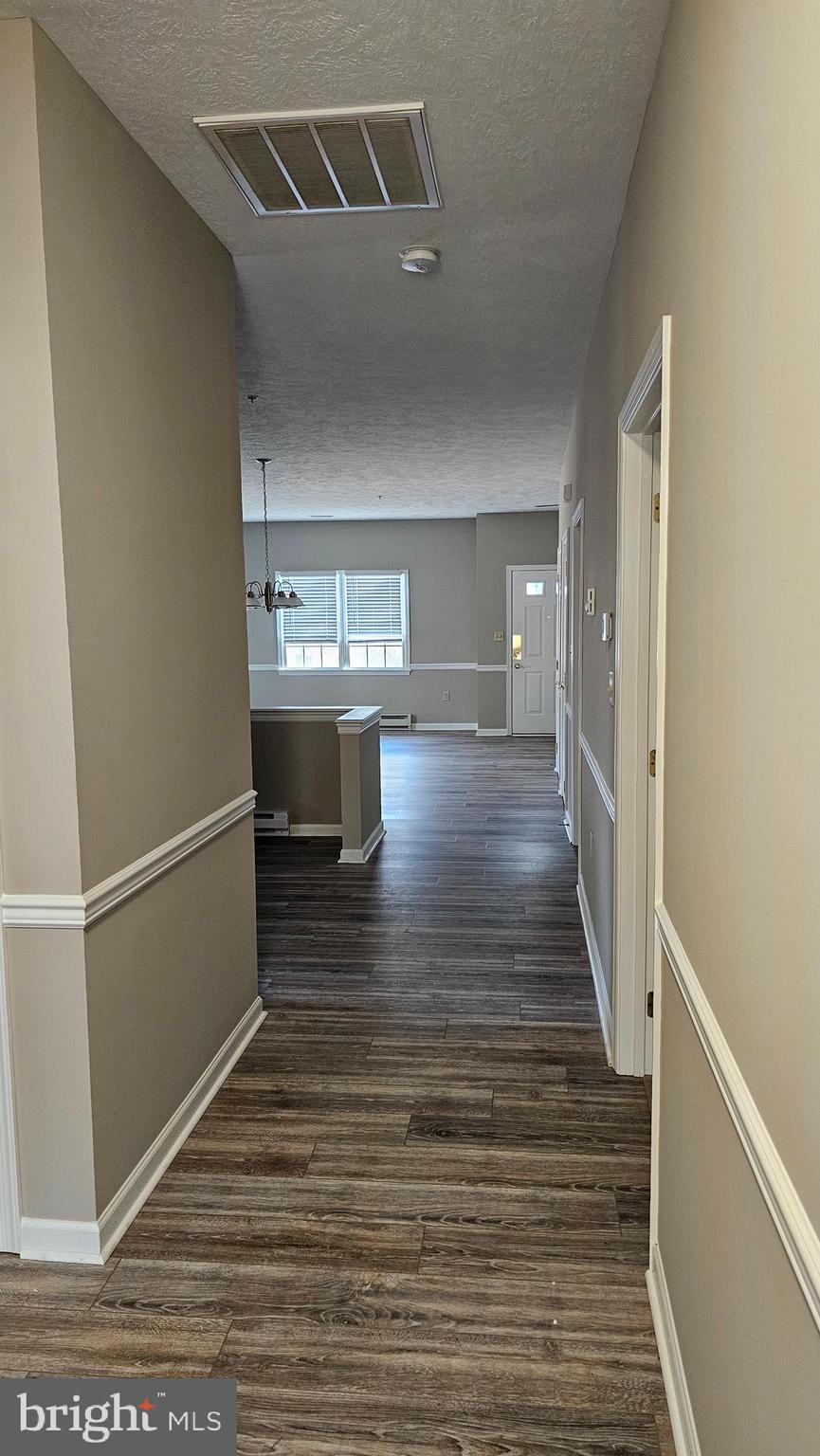 SUMMERLAND MANOR - Residential