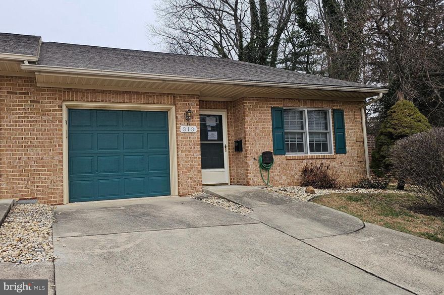Nicely updated end unit in good condition. This one sits at the end of a row.  Two bedrooms and two full bathrooms.  Has a nice sized screened porch in back. Enjoy easy living in this gated community offering a convenient location close to shopping and other conveniences.