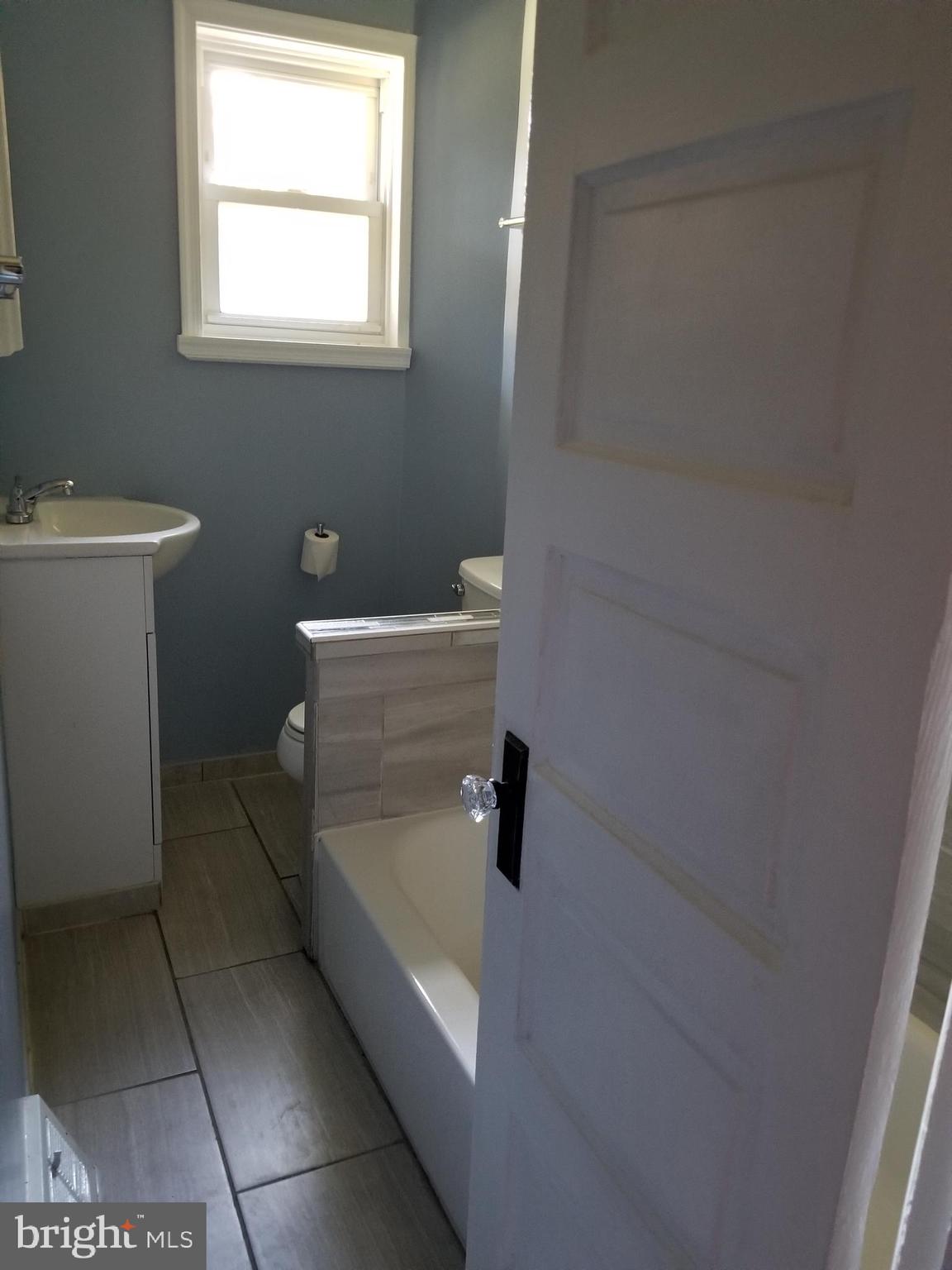 OVERBROOK - Residential Lease