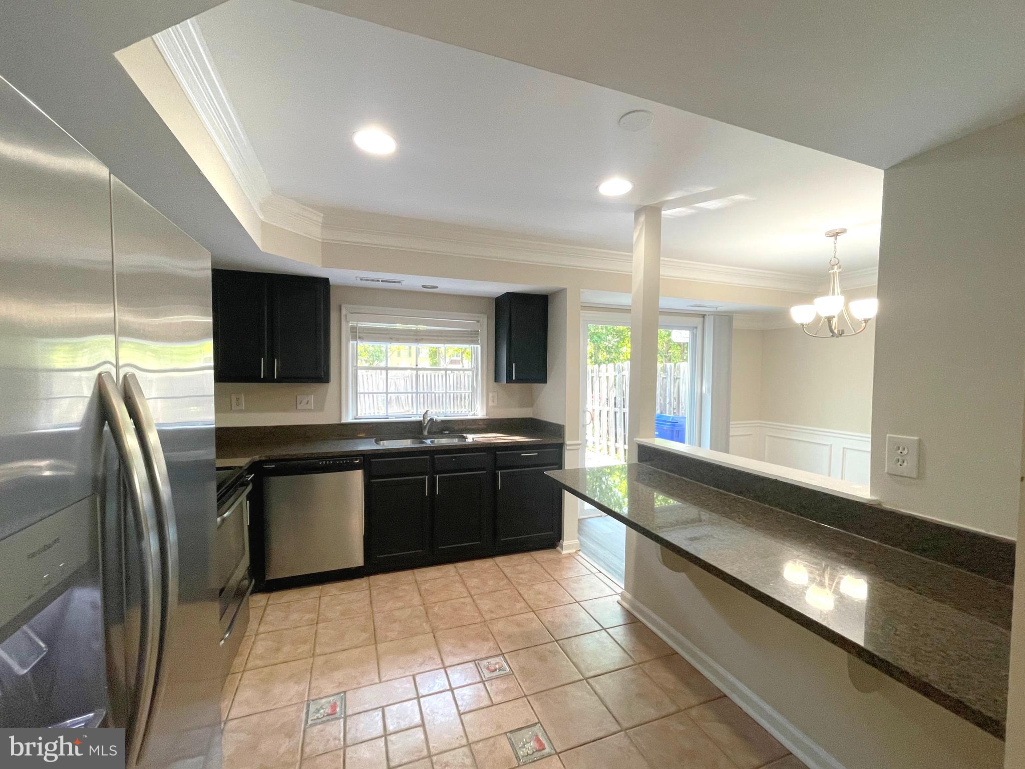 WESTLAKE VILLAGE - Residential