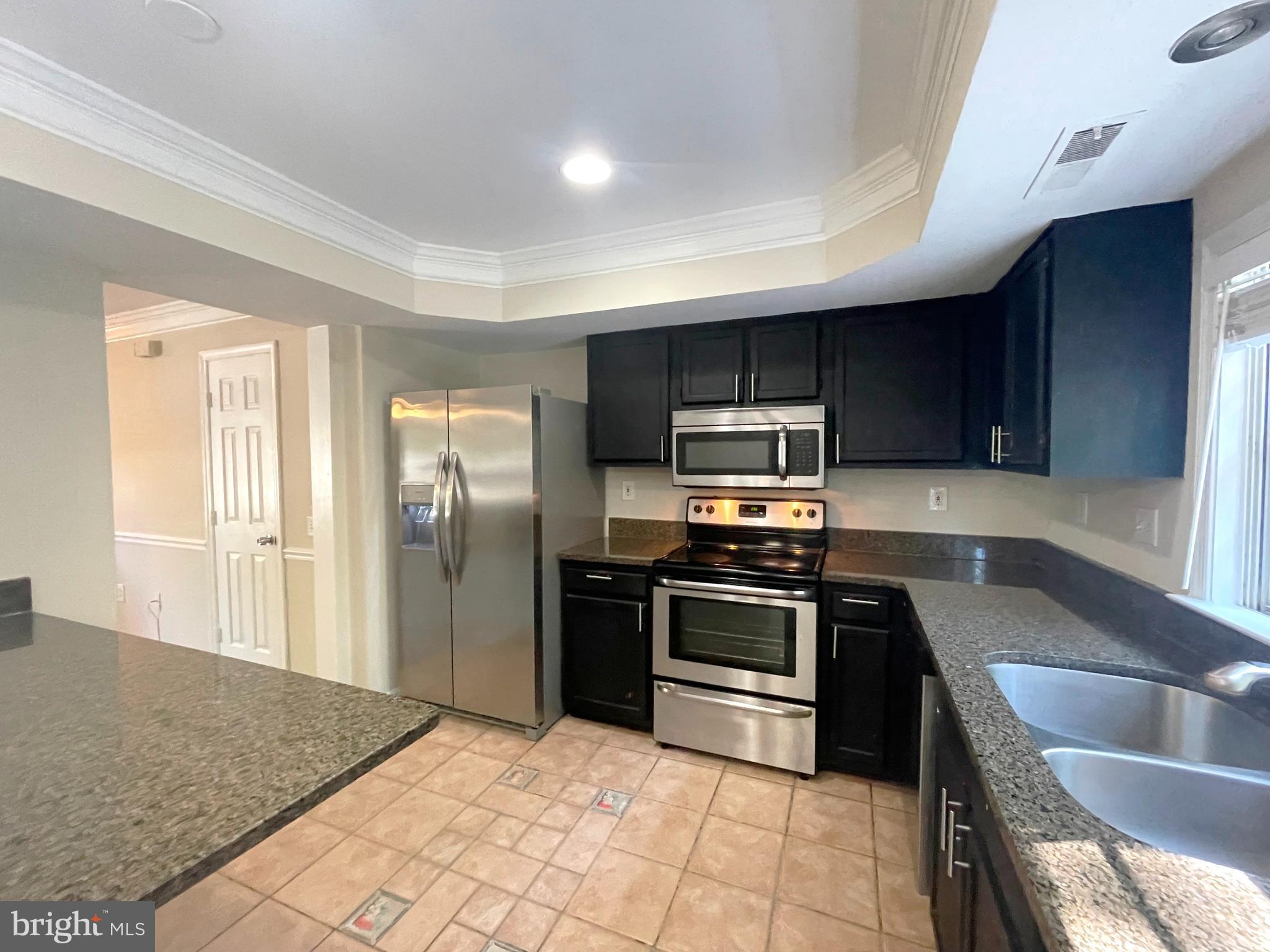 WESTLAKE VILLAGE - Residential