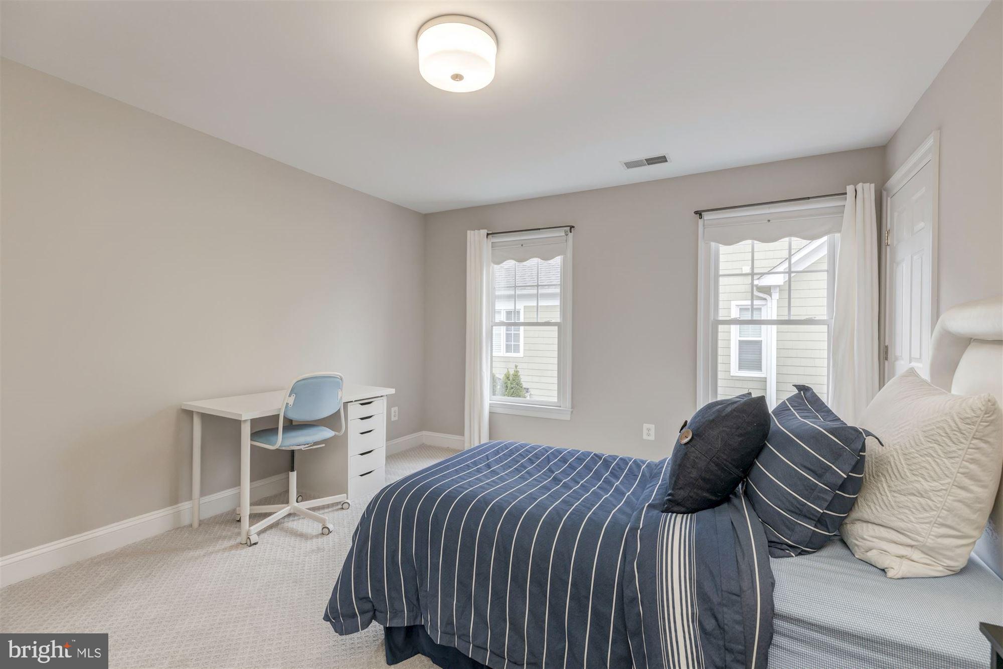 WEST MC LEAN - Residential