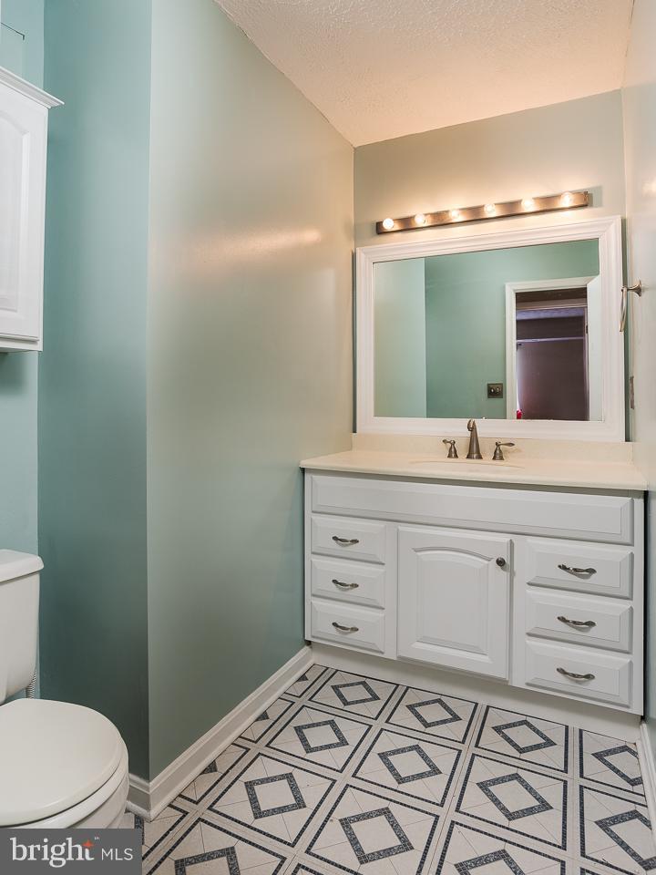 LAKE RIDGE - Residential