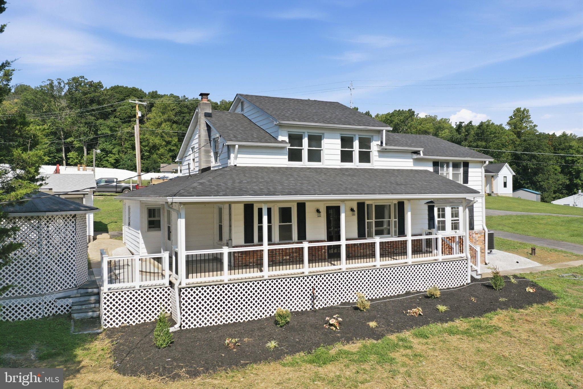 382 MISSION ROAD