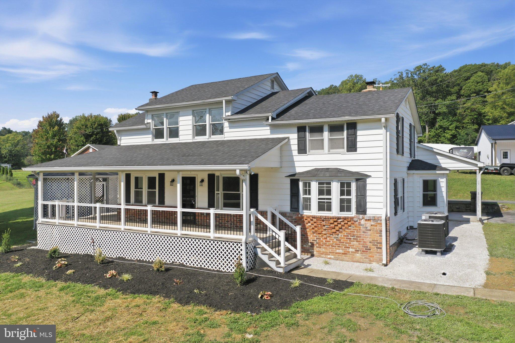 382 MISSION ROAD