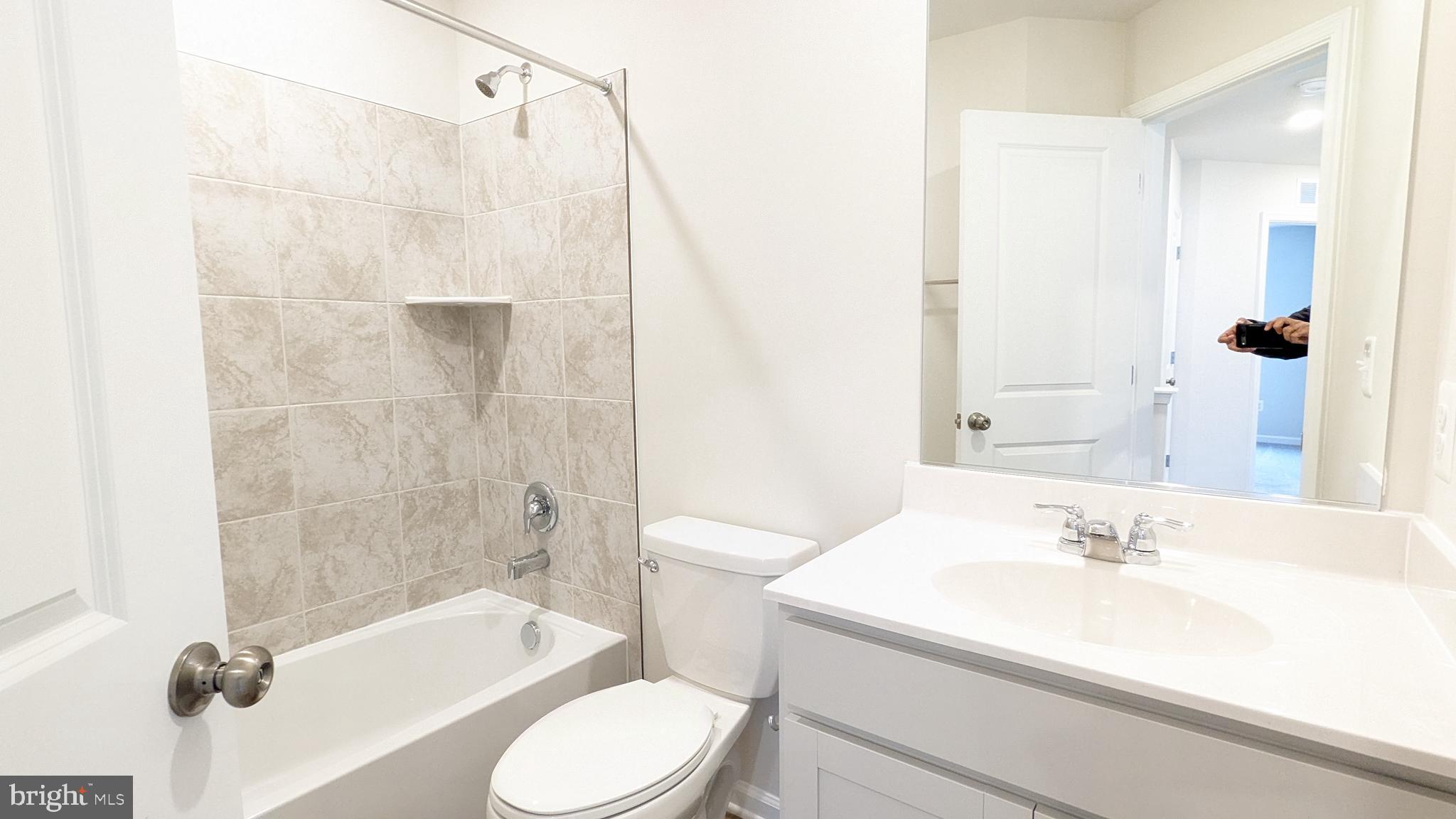 WILLOW GLEN - Residential Lease