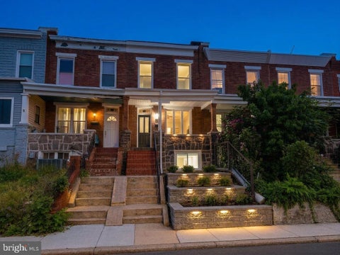 Townhouse For Sale - 719 Oldham Street<br/> BALTIMORE, MD 21224