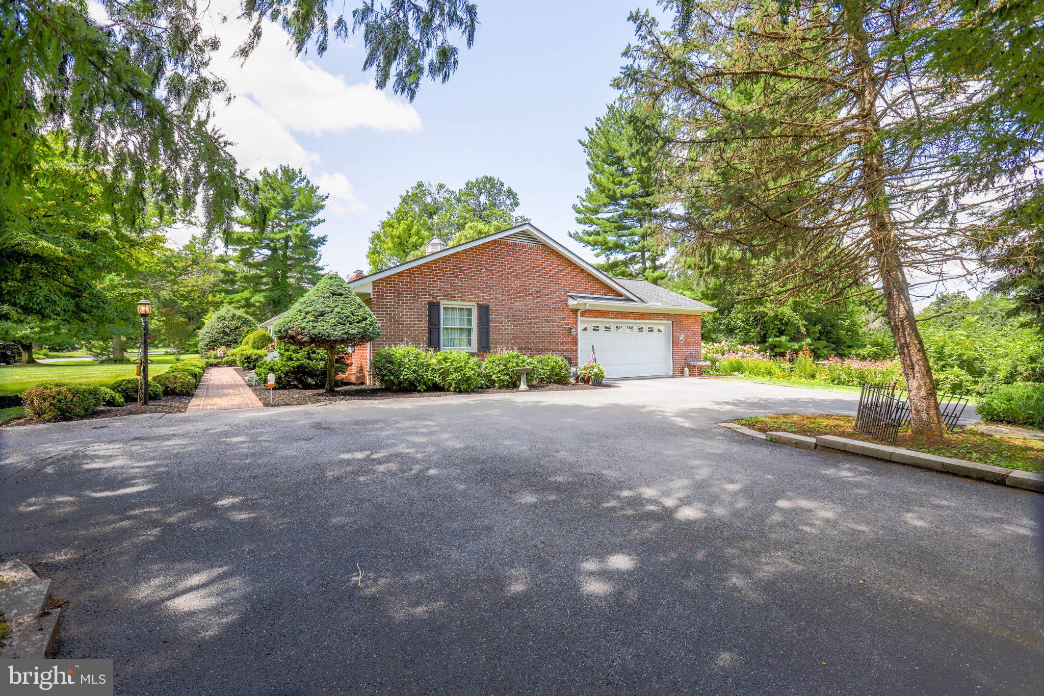 325 OVERHILL DRIVE