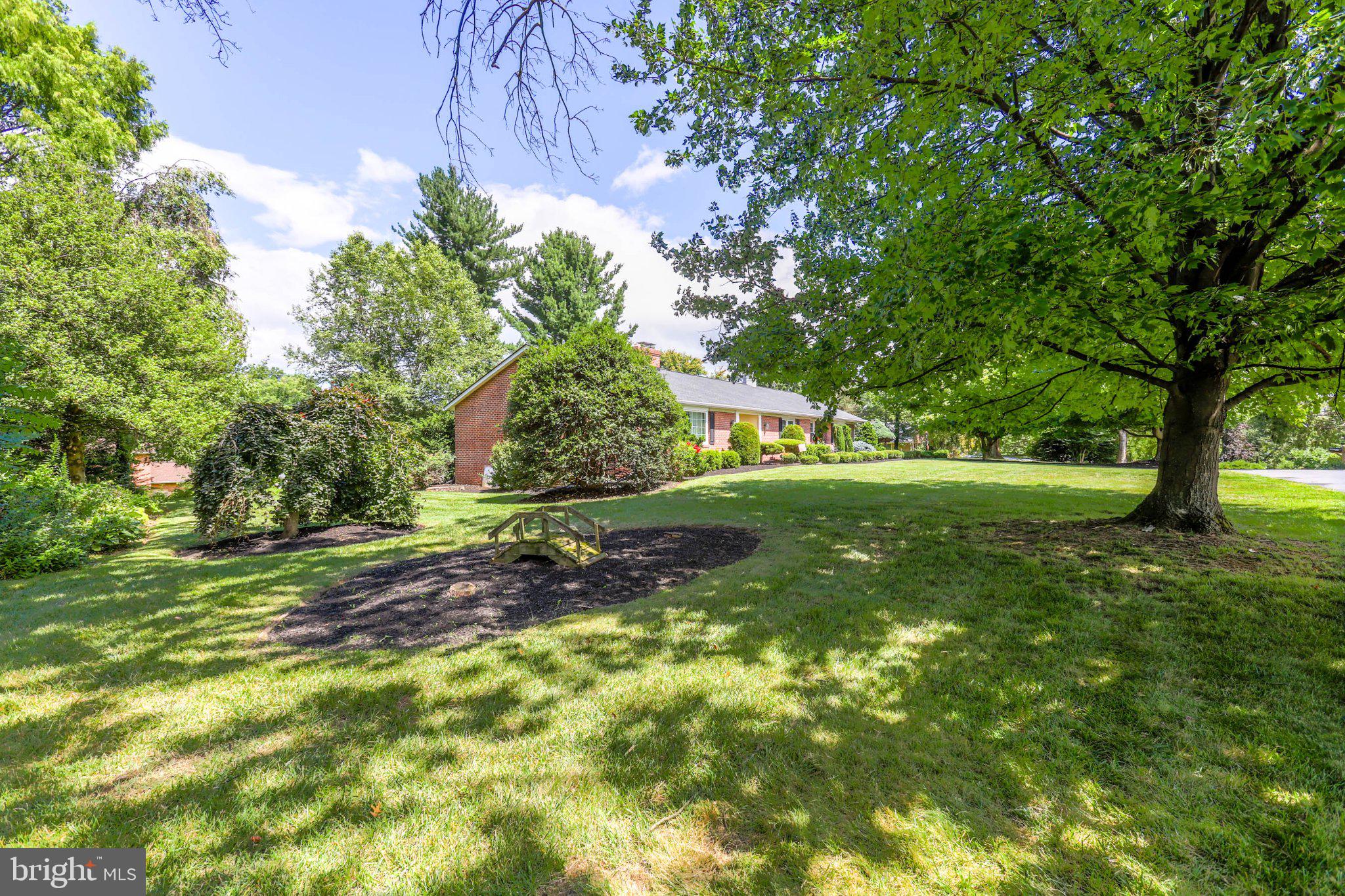 325 OVERHILL DRIVE