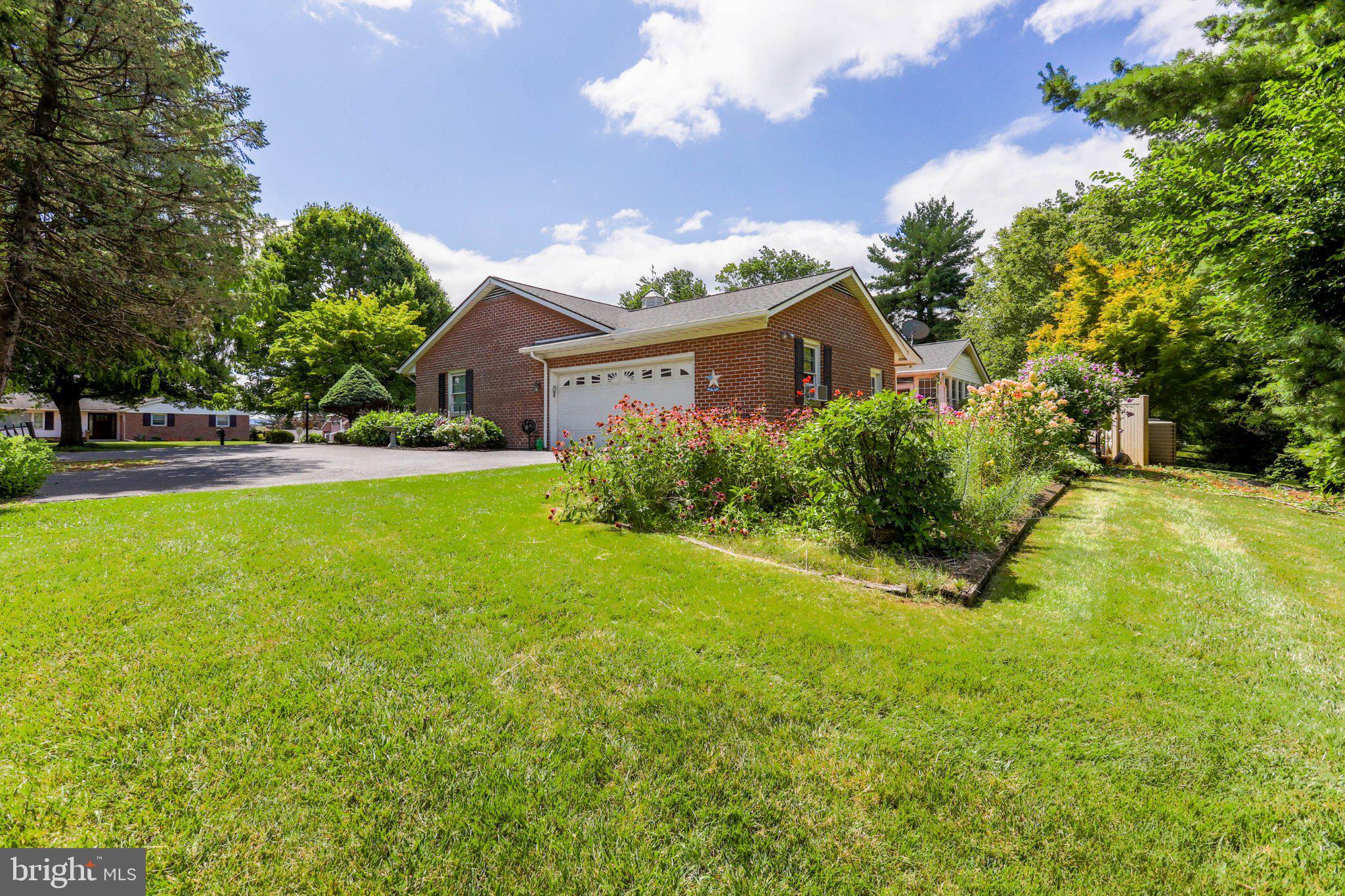 325 OVERHILL DRIVE