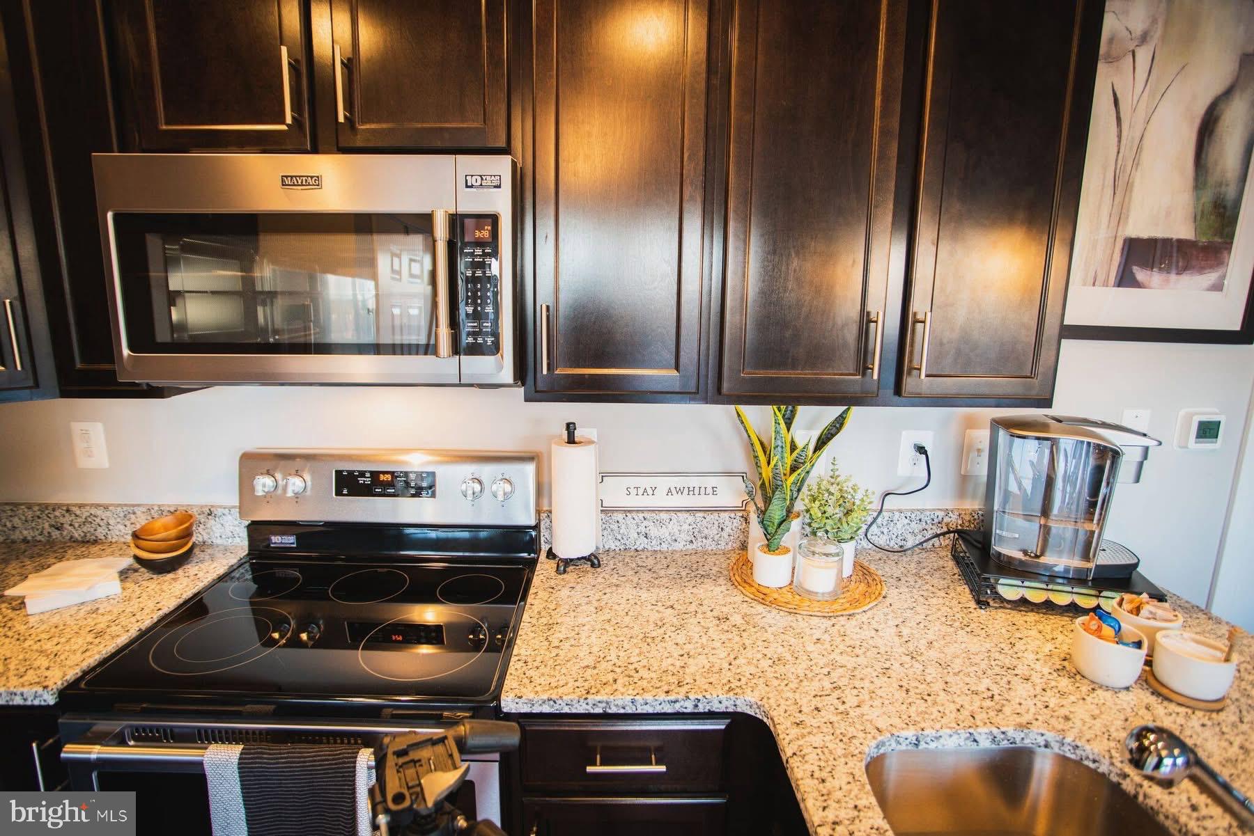 LAUREL PARK - Residential Lease