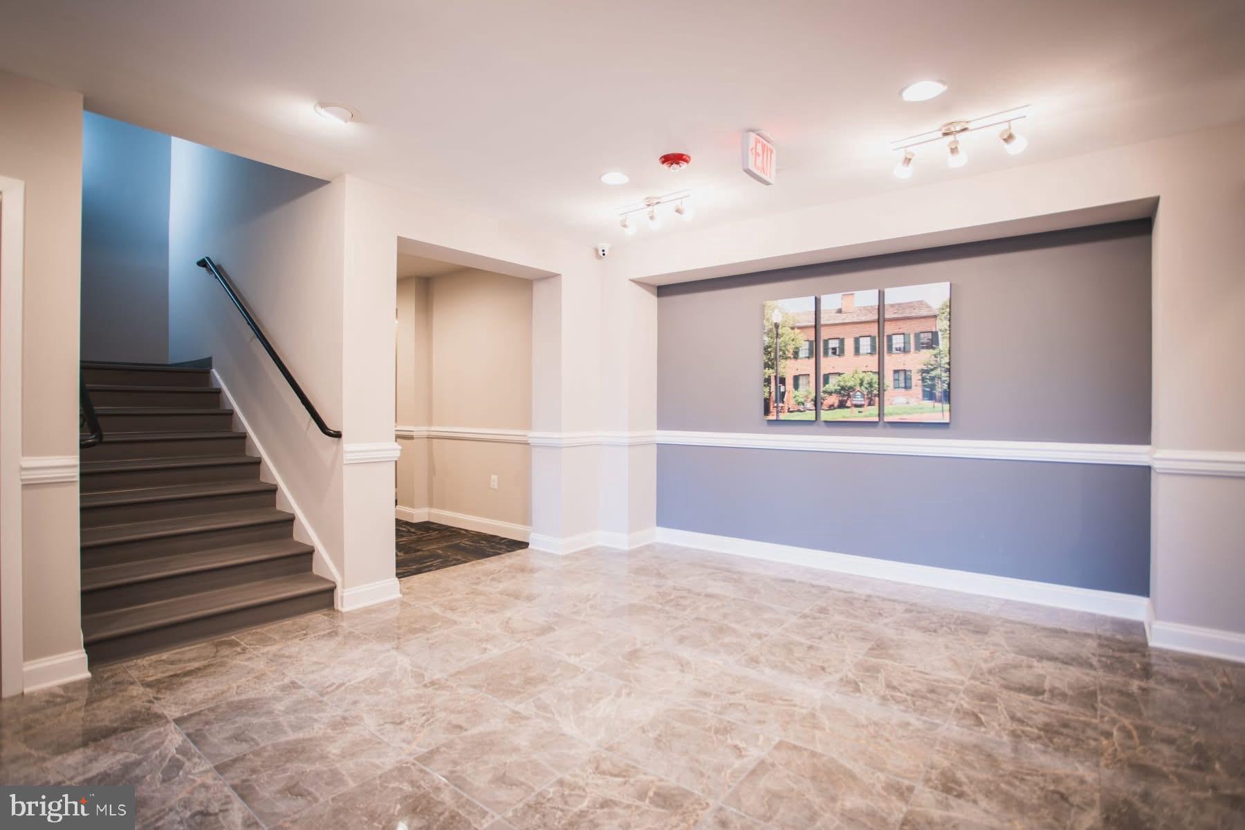 LAUREL PARK - Residential Lease