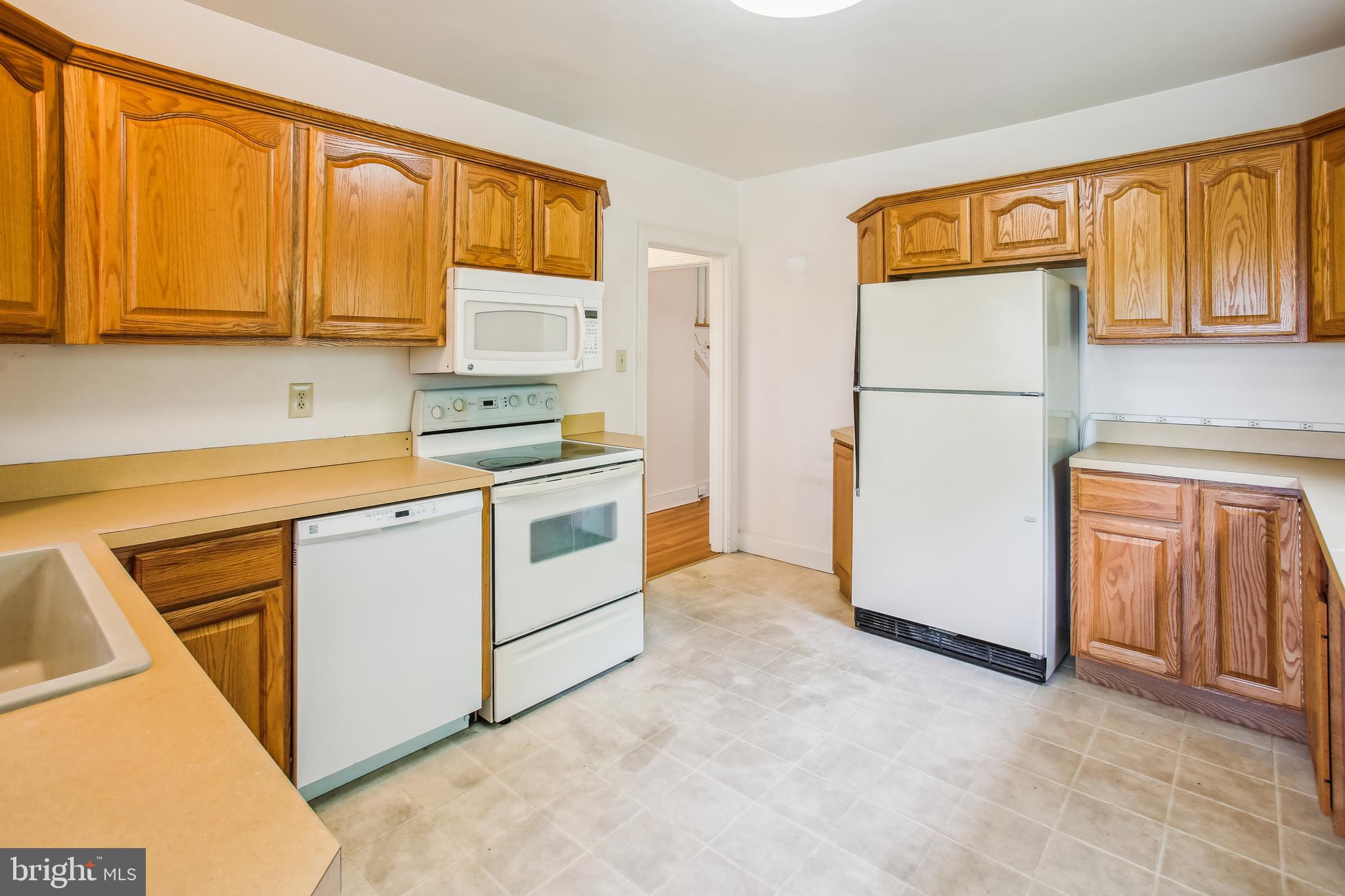 ACADEMY MANOR - Residential