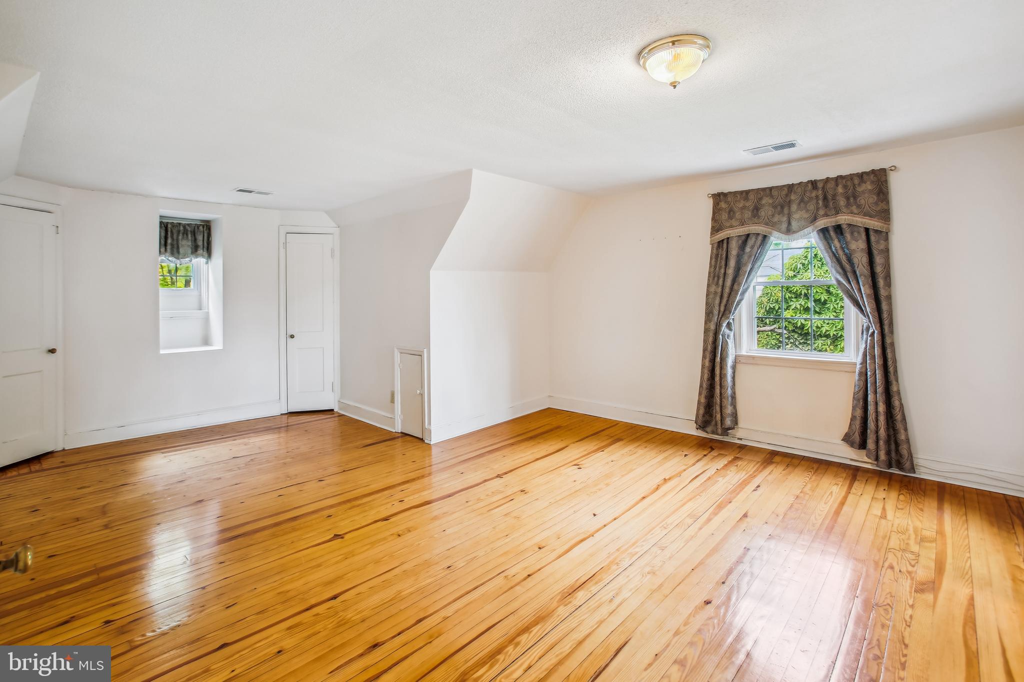 ACADEMY MANOR - Residential