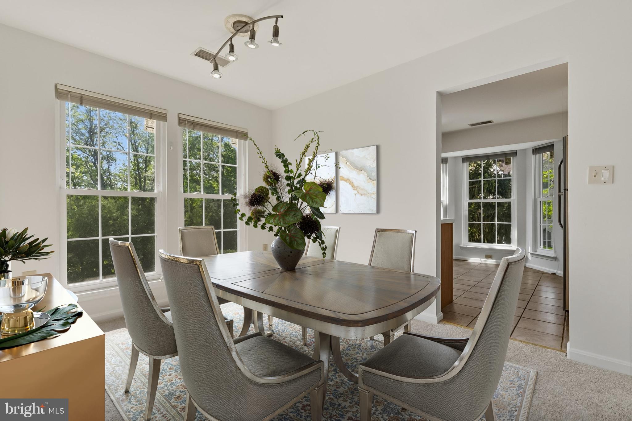 RUSSETT - Residential