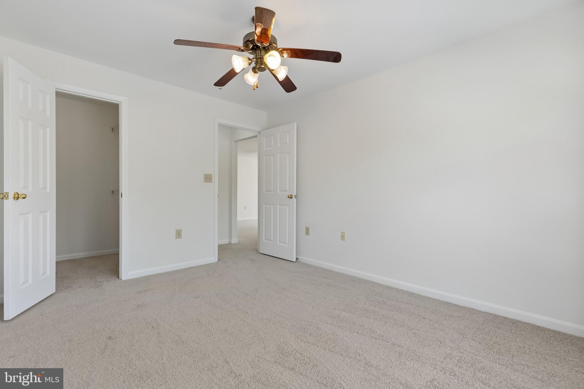 RUSSETT - Residential