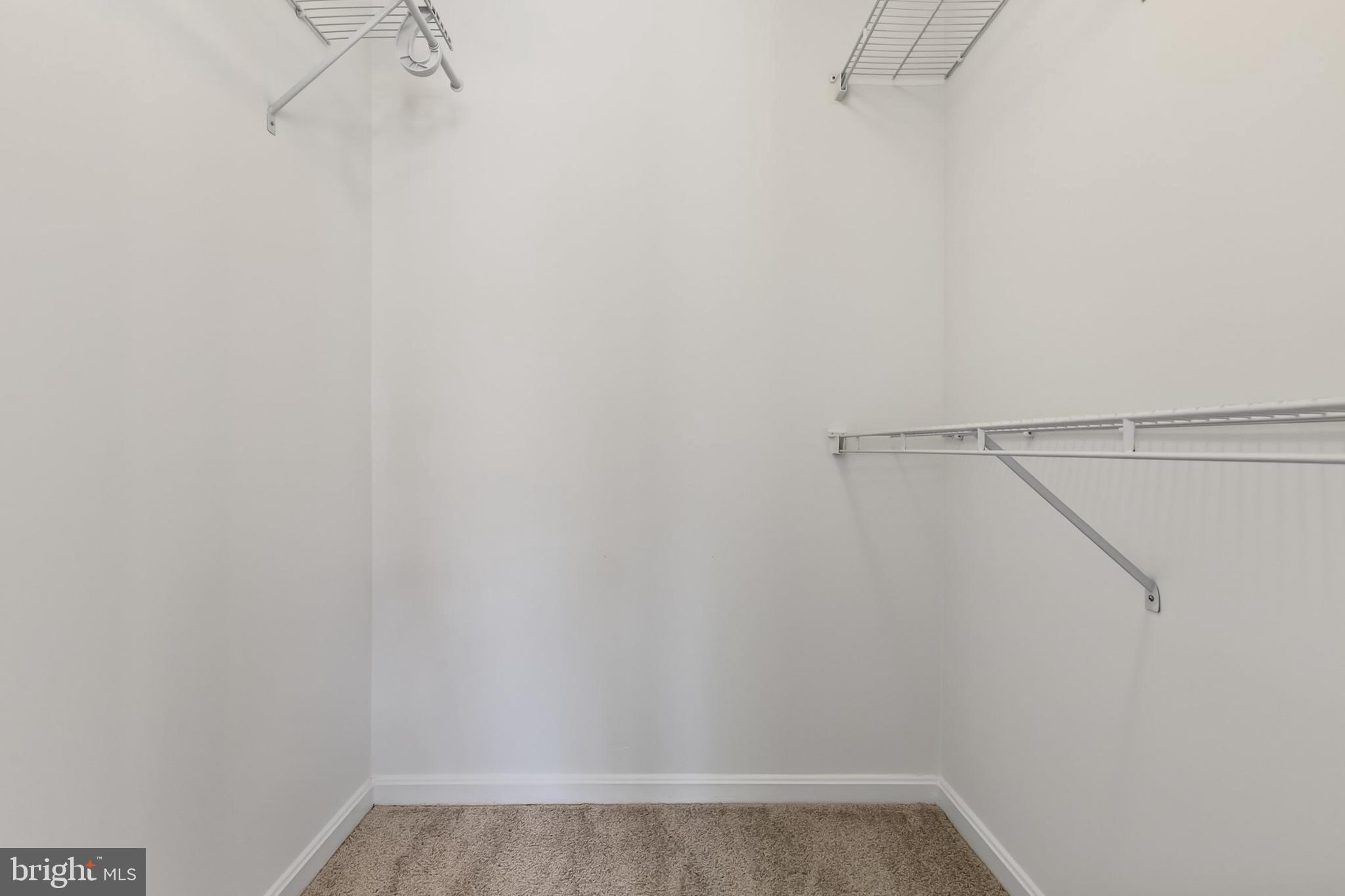 RUSSETT - Residential