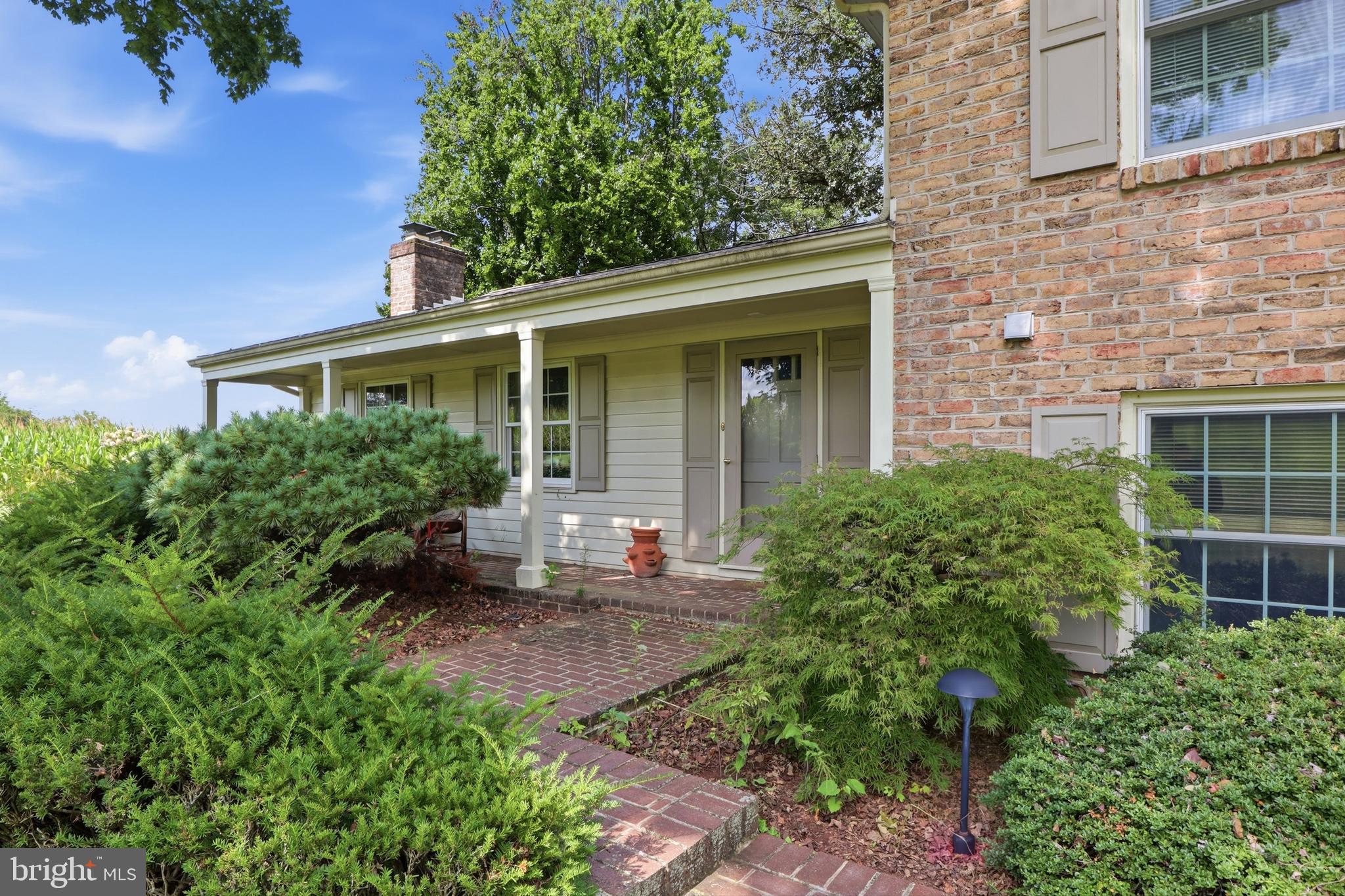 200 S 8TH STREET