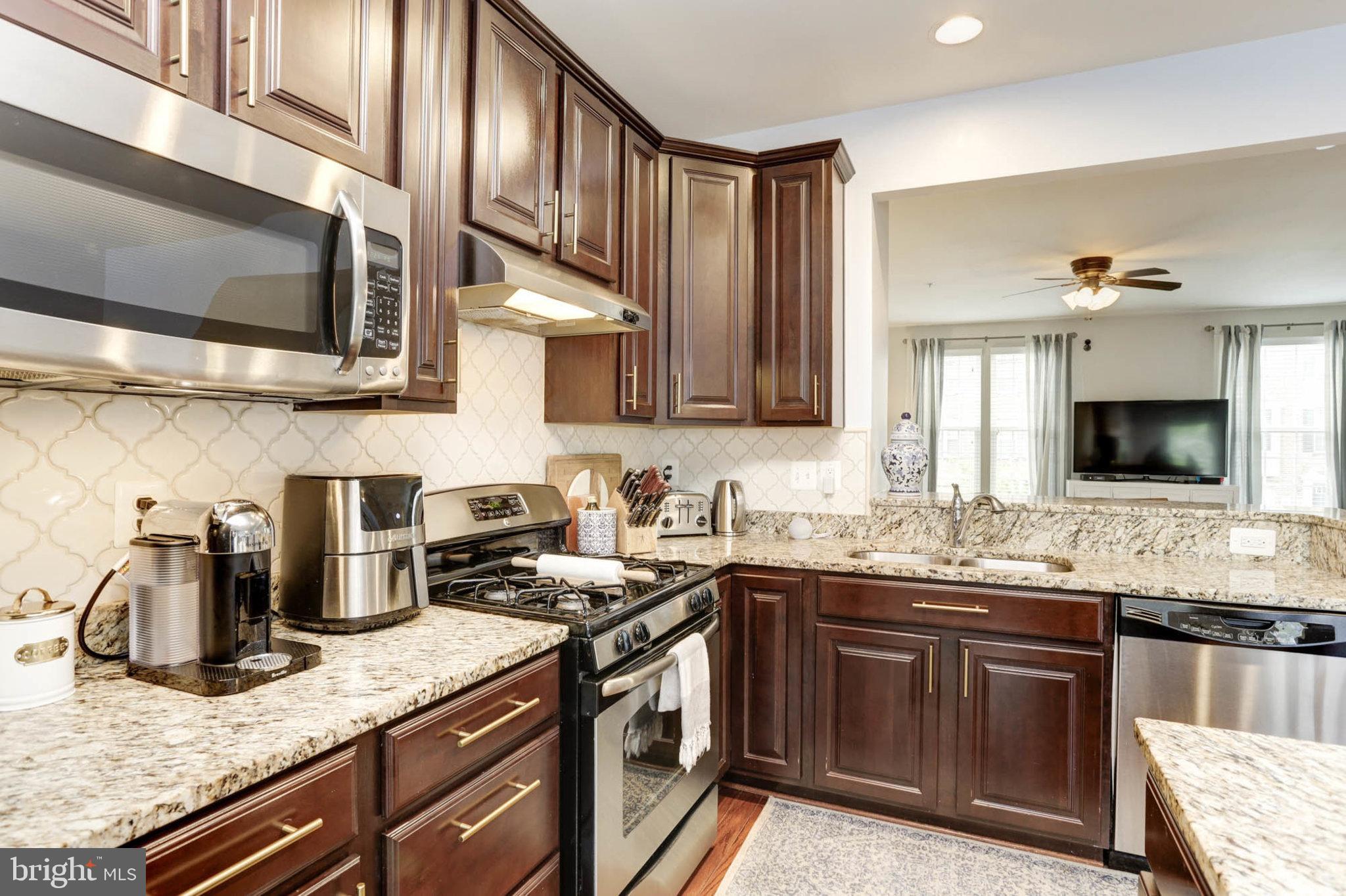 HOWARD SQUARE - Residential Lease