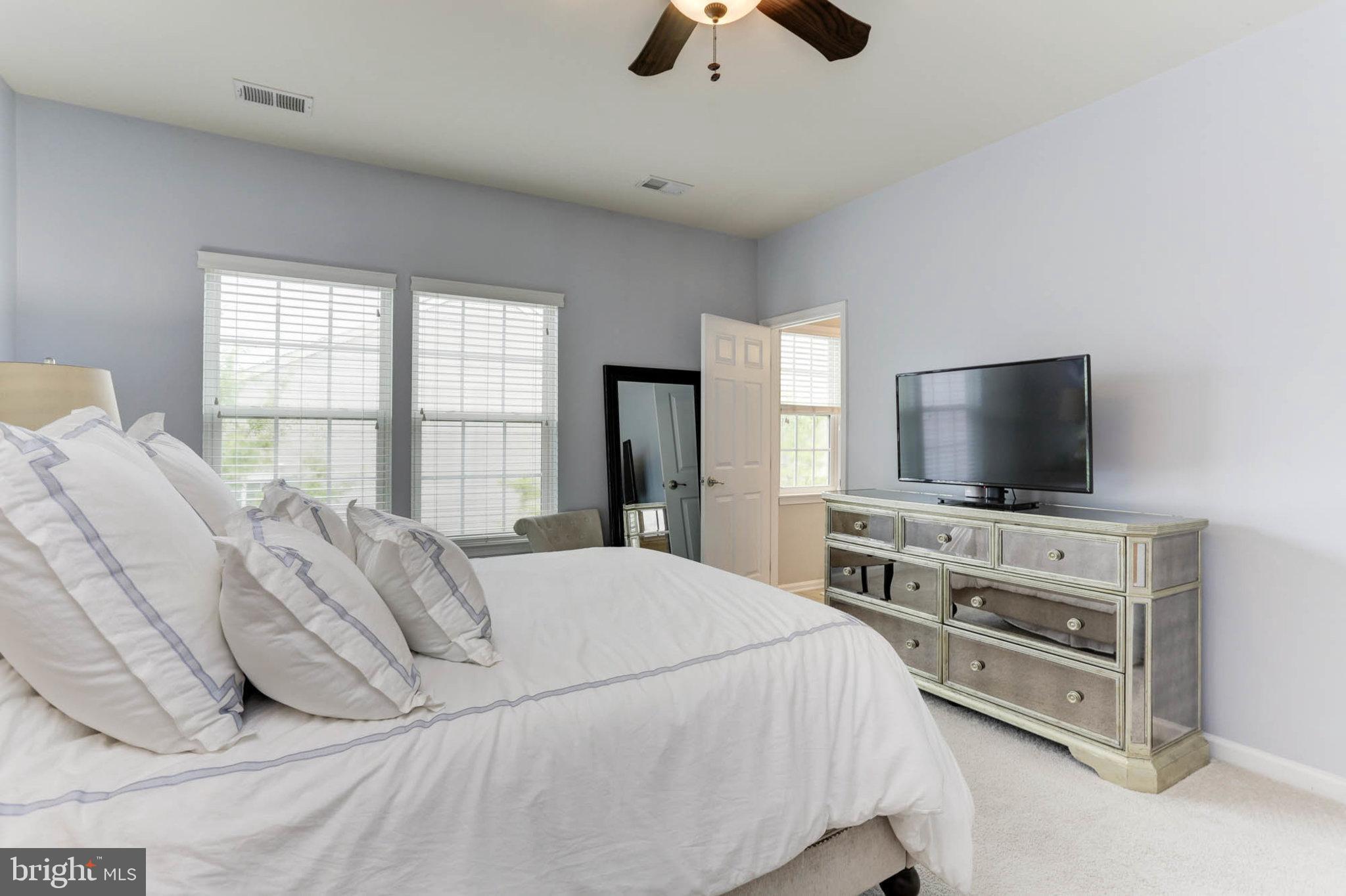 HOWARD SQUARE - Residential Lease