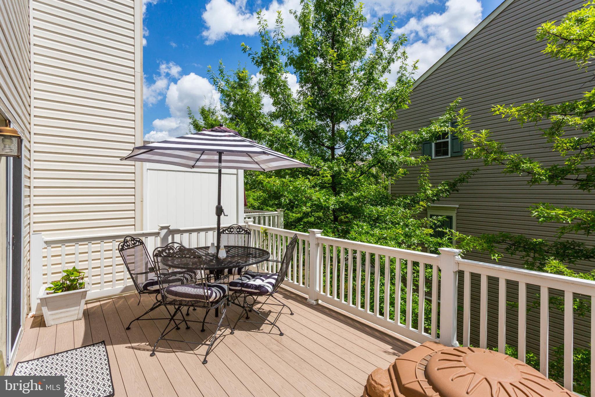 HOWARD SQUARE - Residential Lease