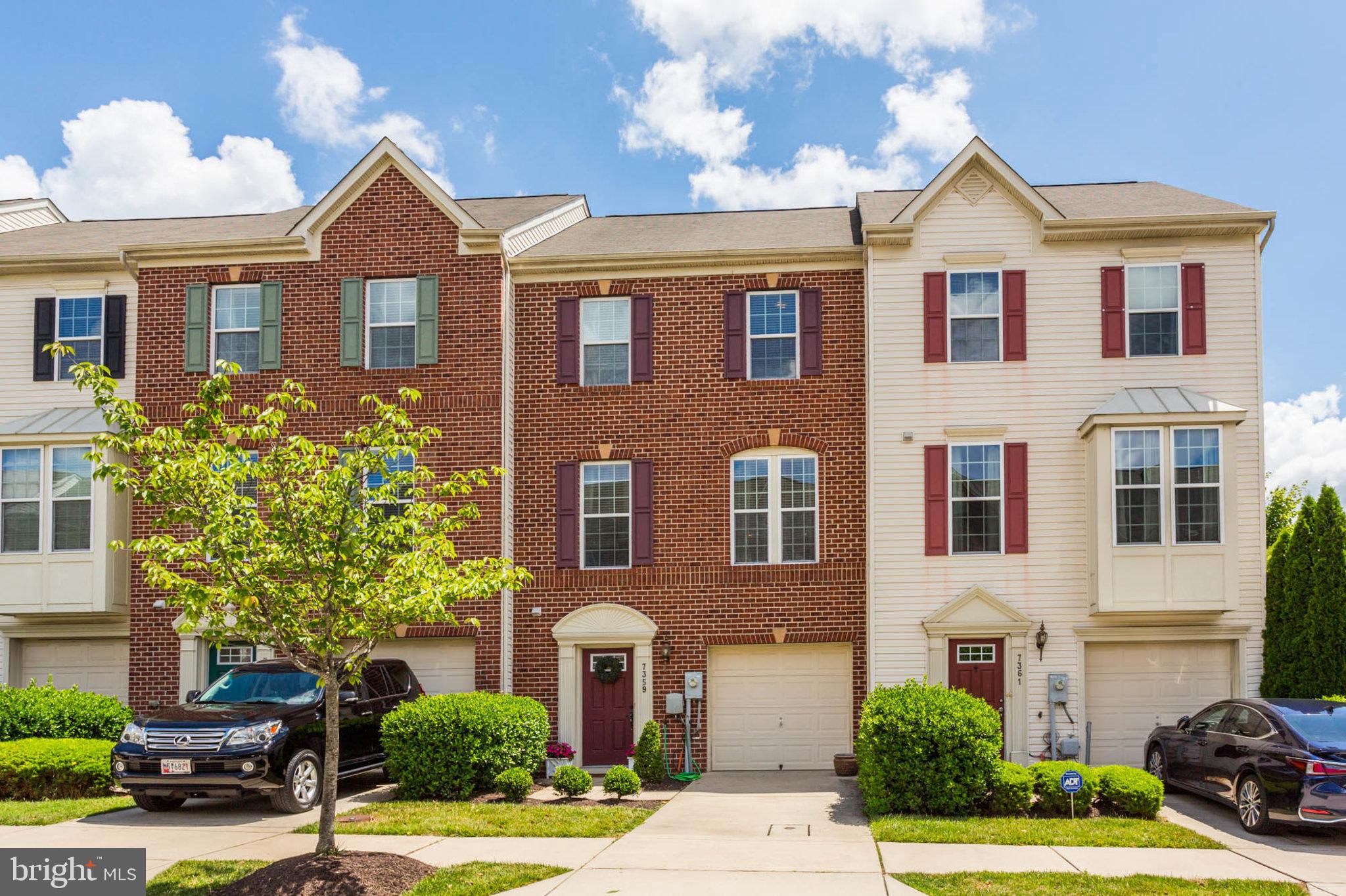 HOWARD SQUARE - Residential Lease