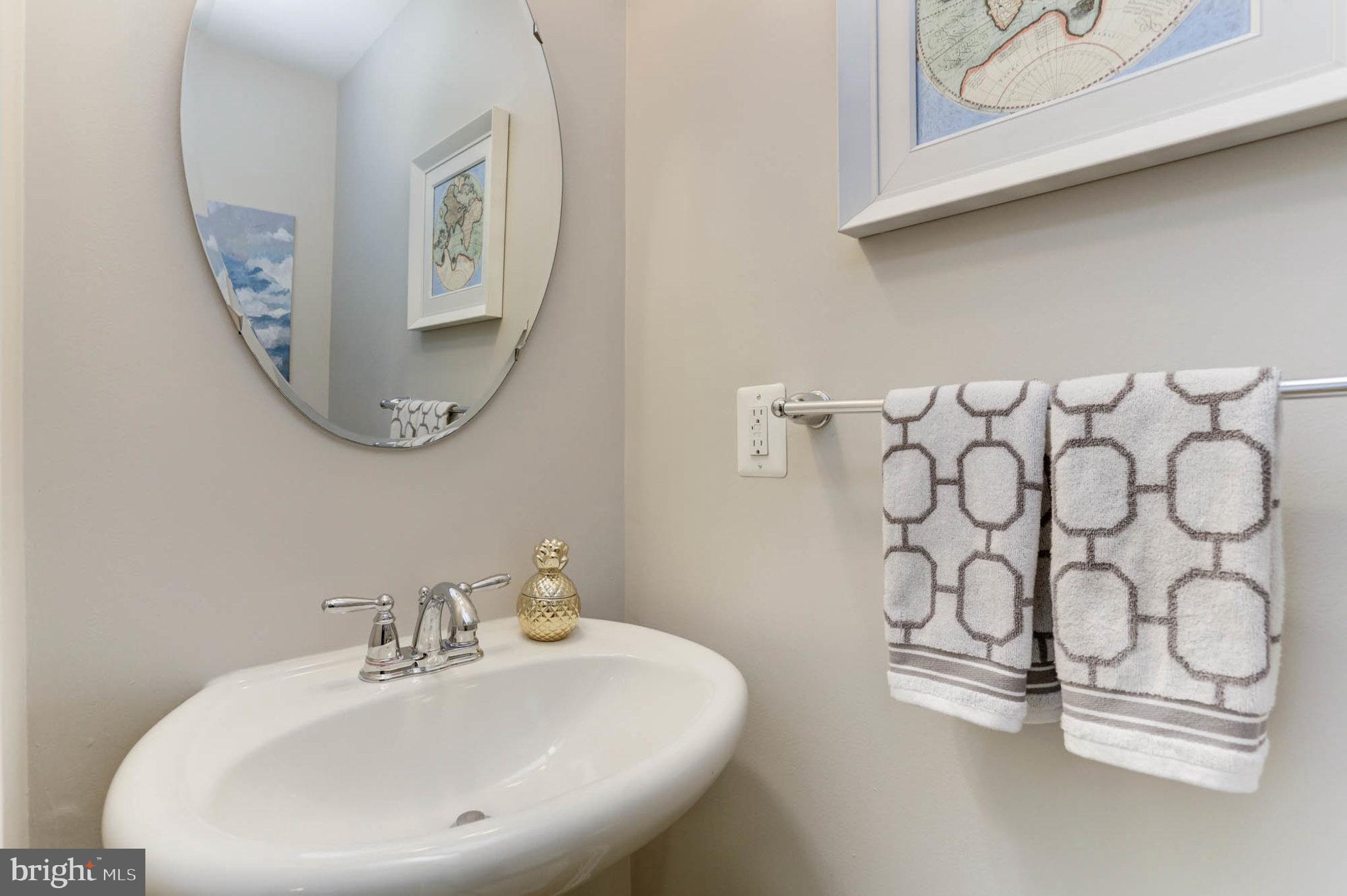 HOWARD SQUARE - Residential Lease