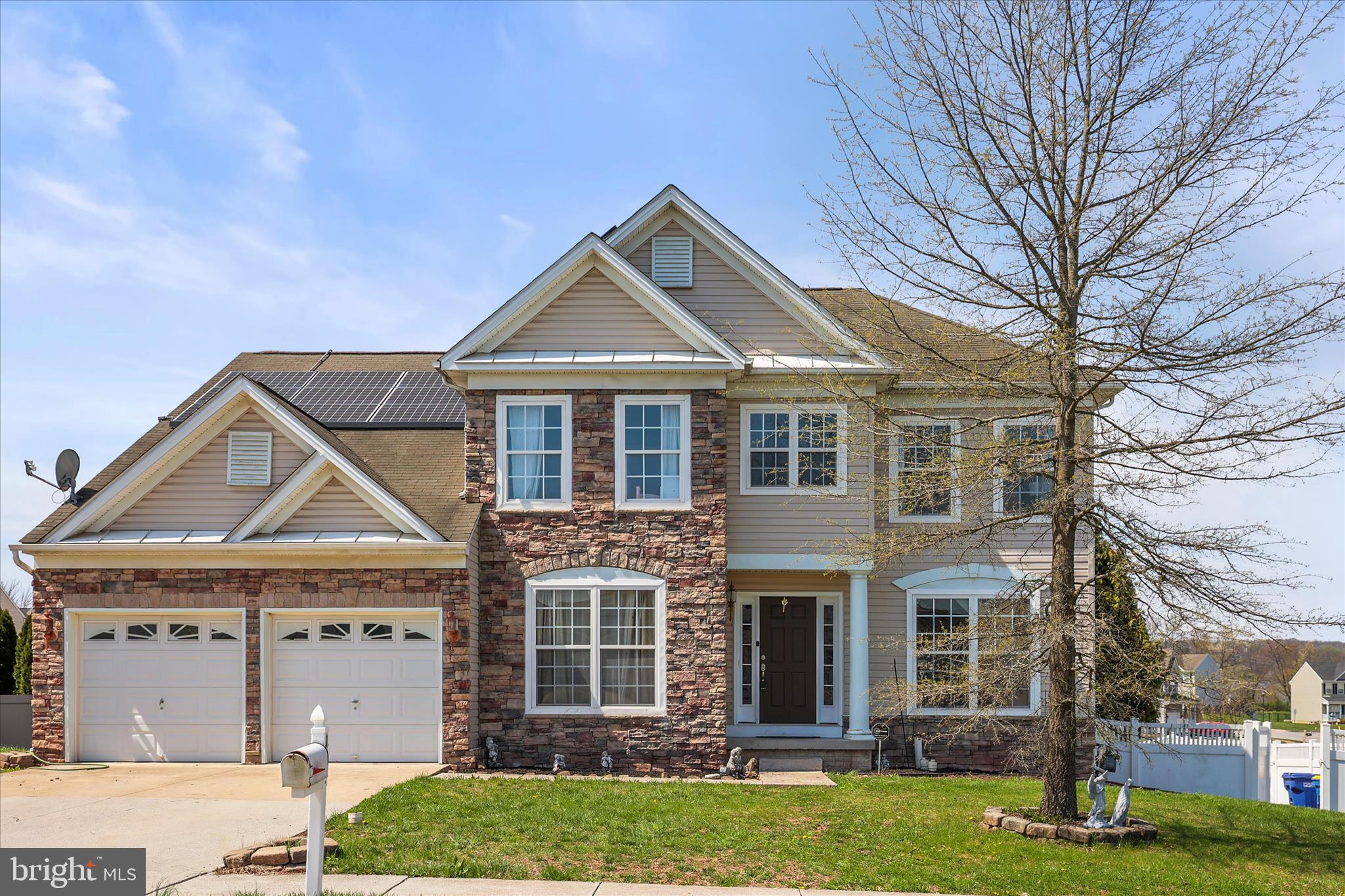 180 HUNTER CREEK DRIVE