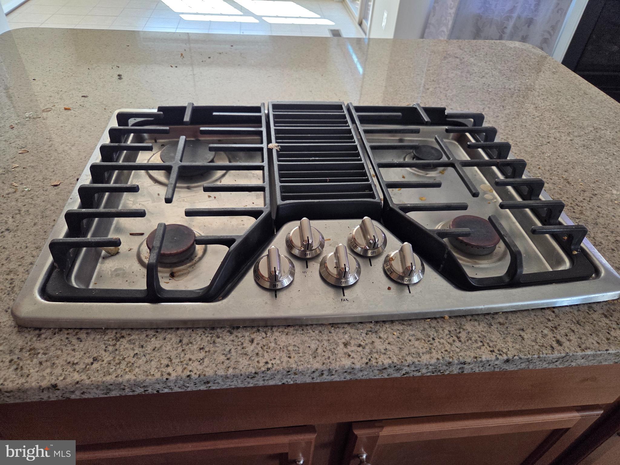 CANTERBURY VILLAGE - Residential Lease