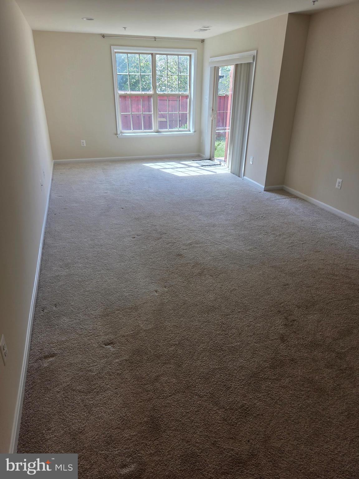 CANTERBURY VILLAGE - Residential Lease