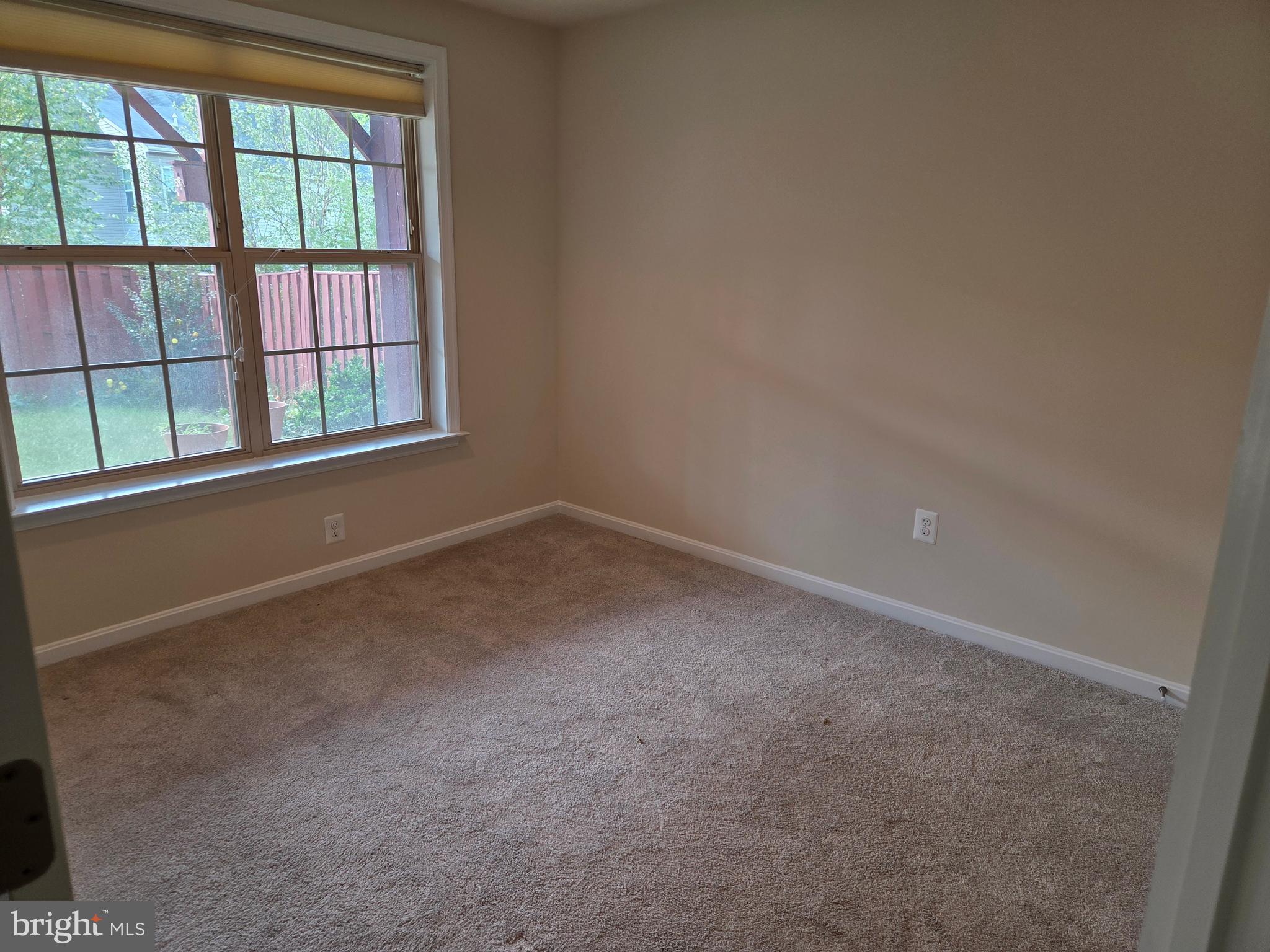 CANTERBURY VILLAGE - Residential Lease