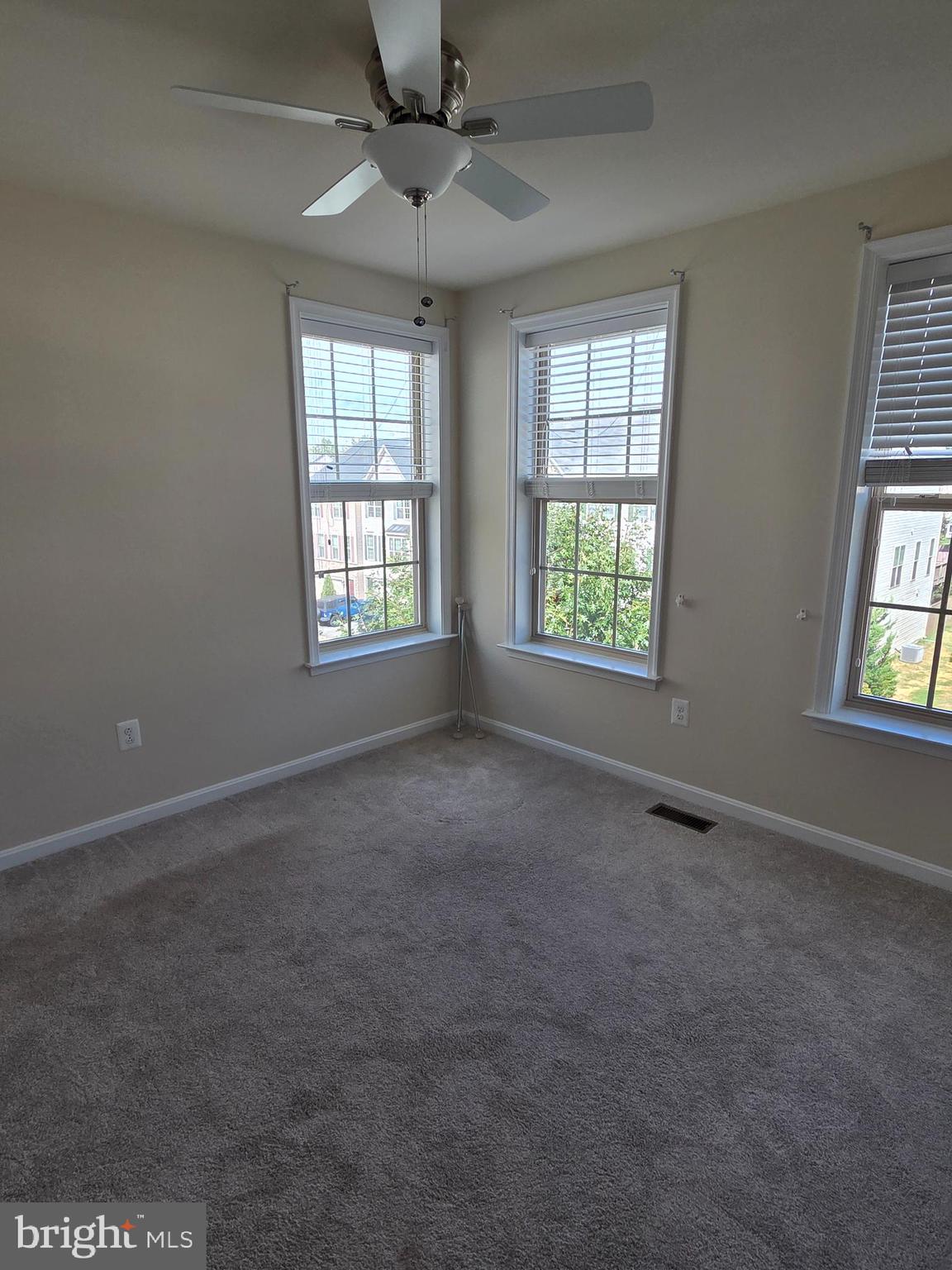 CANTERBURY VILLAGE - Residential Lease