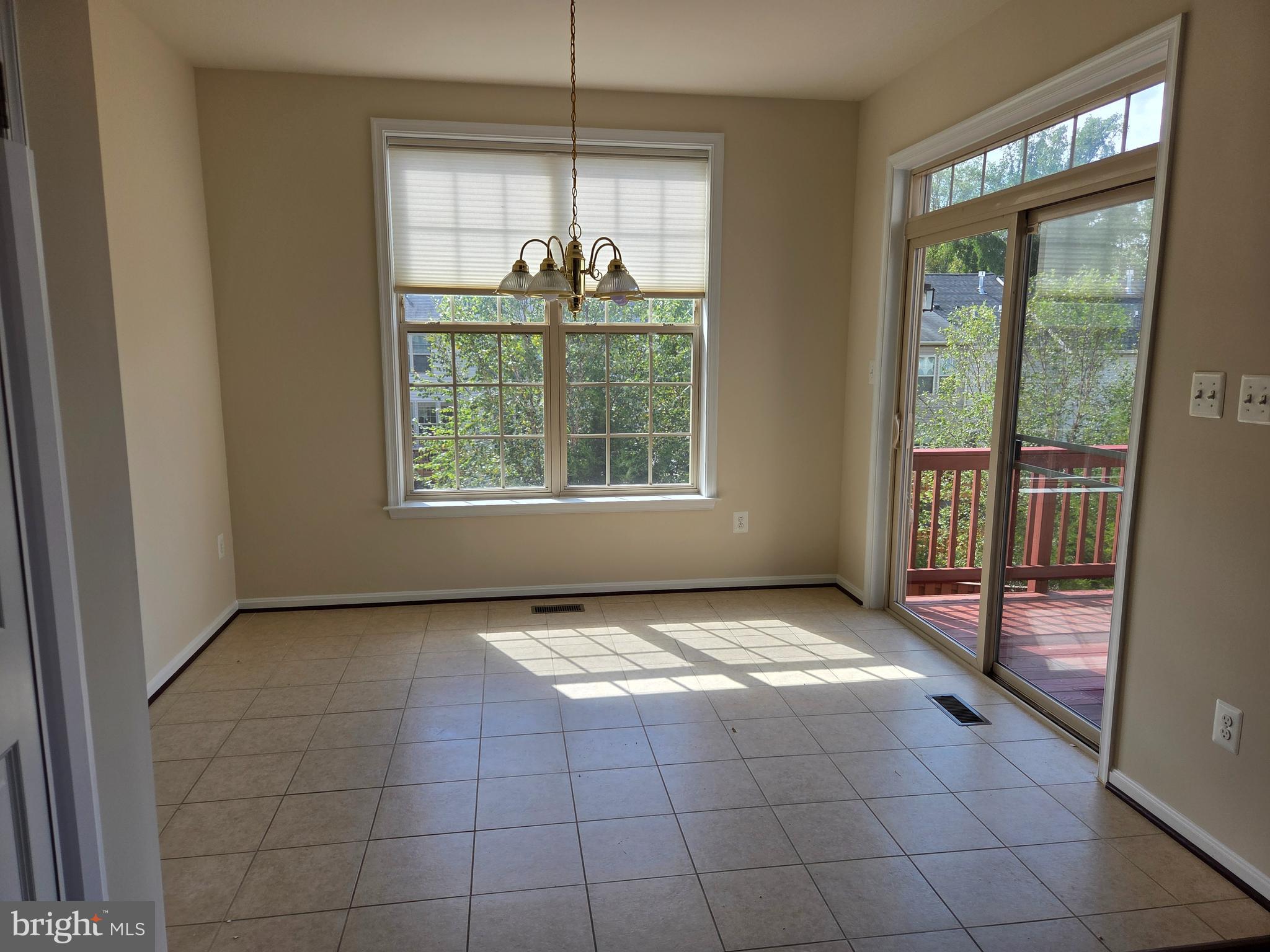 925 WHITSTABLE BOULEVARD