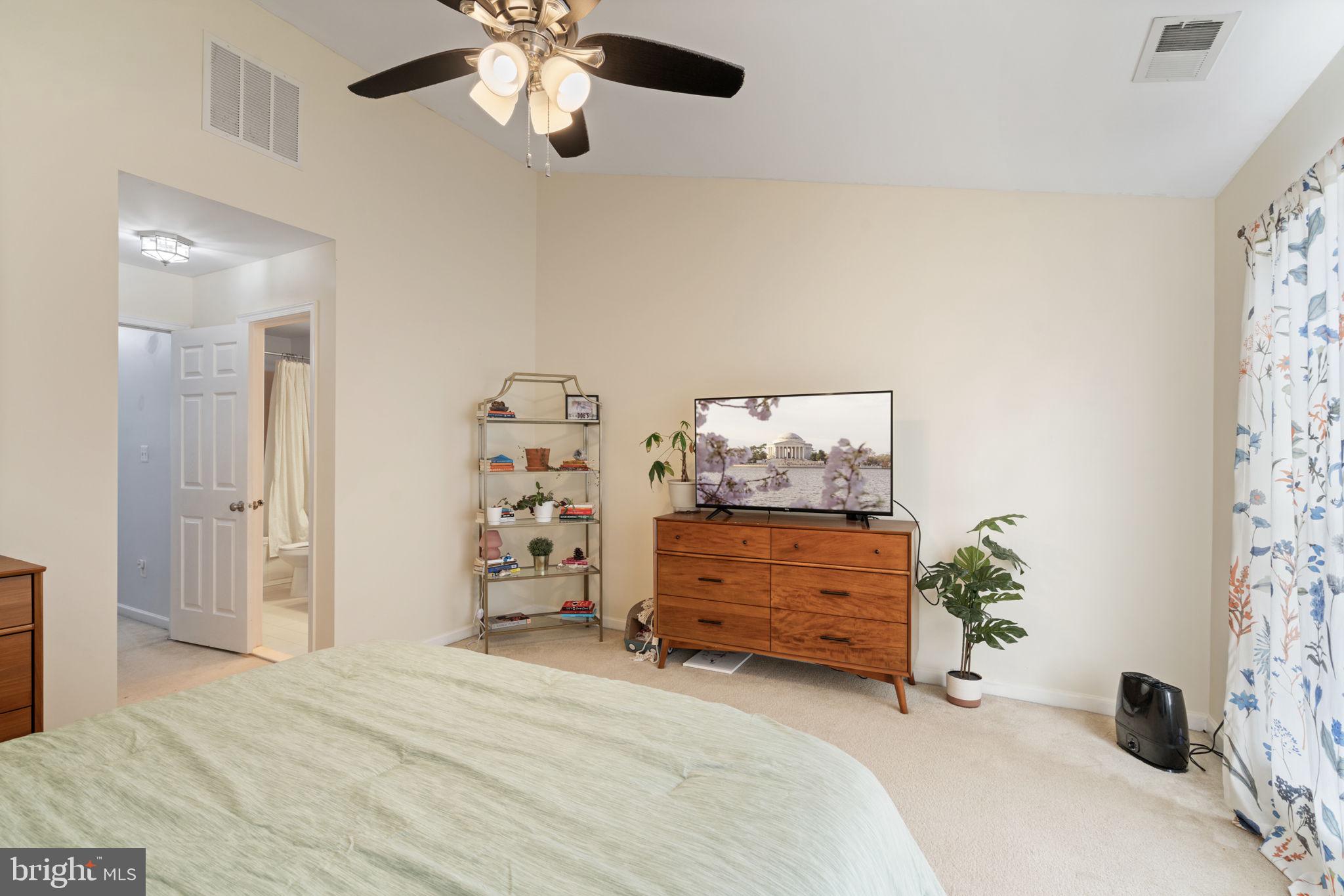 SOUTH RIDING - Residential Lease