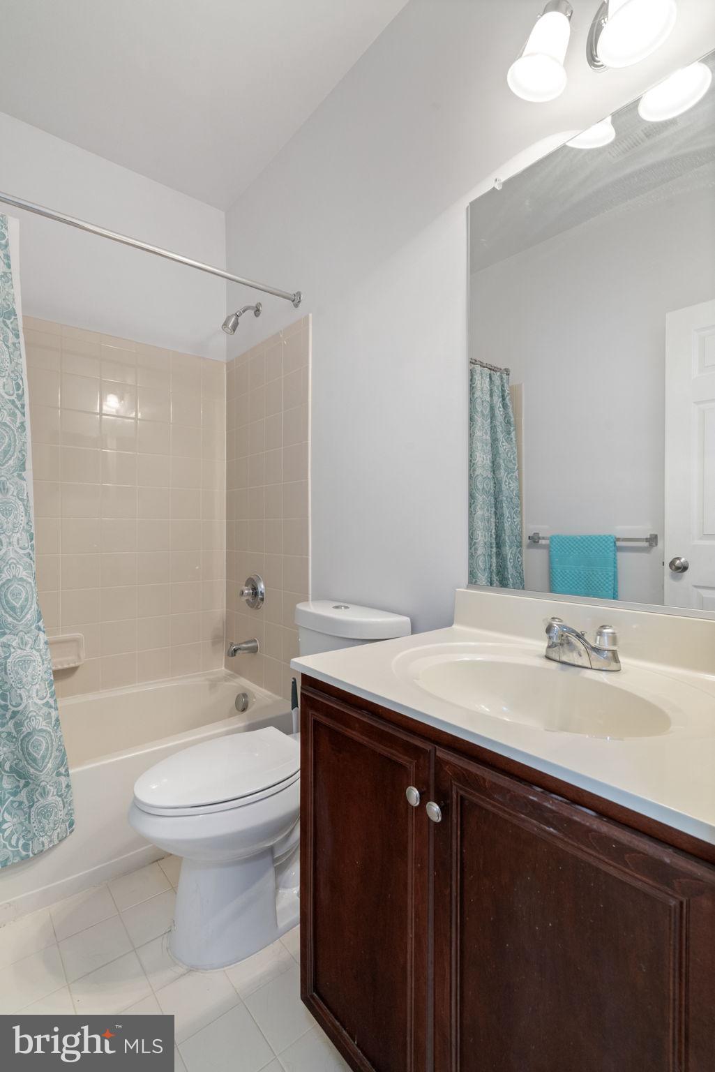 SOUTH RIDING - Residential Lease